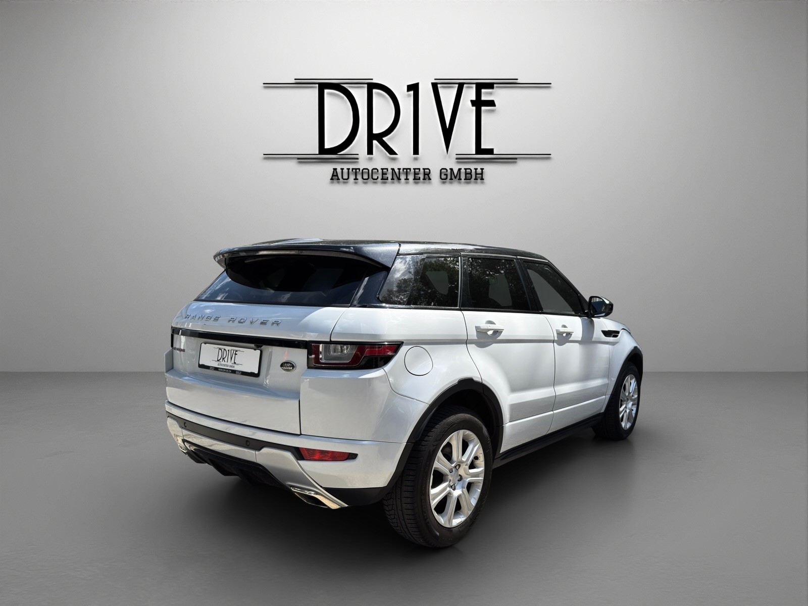 LAND ROVER Range Rover Evoque 2.0 TD4 HSE Dynamic AT9-image-4