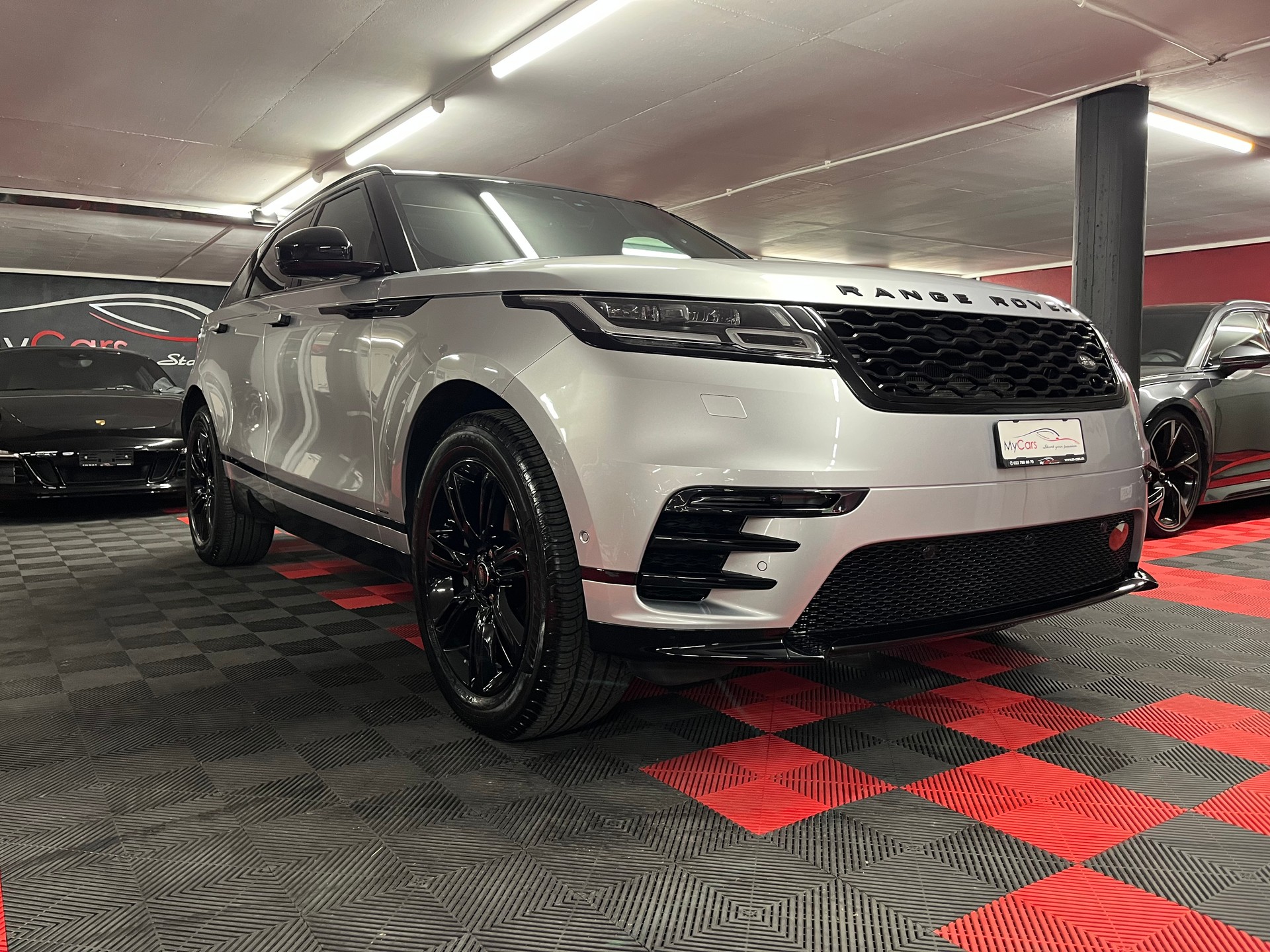 LAND ROVER Range Rover Velar R-Dynamic P 250 SE Automatic