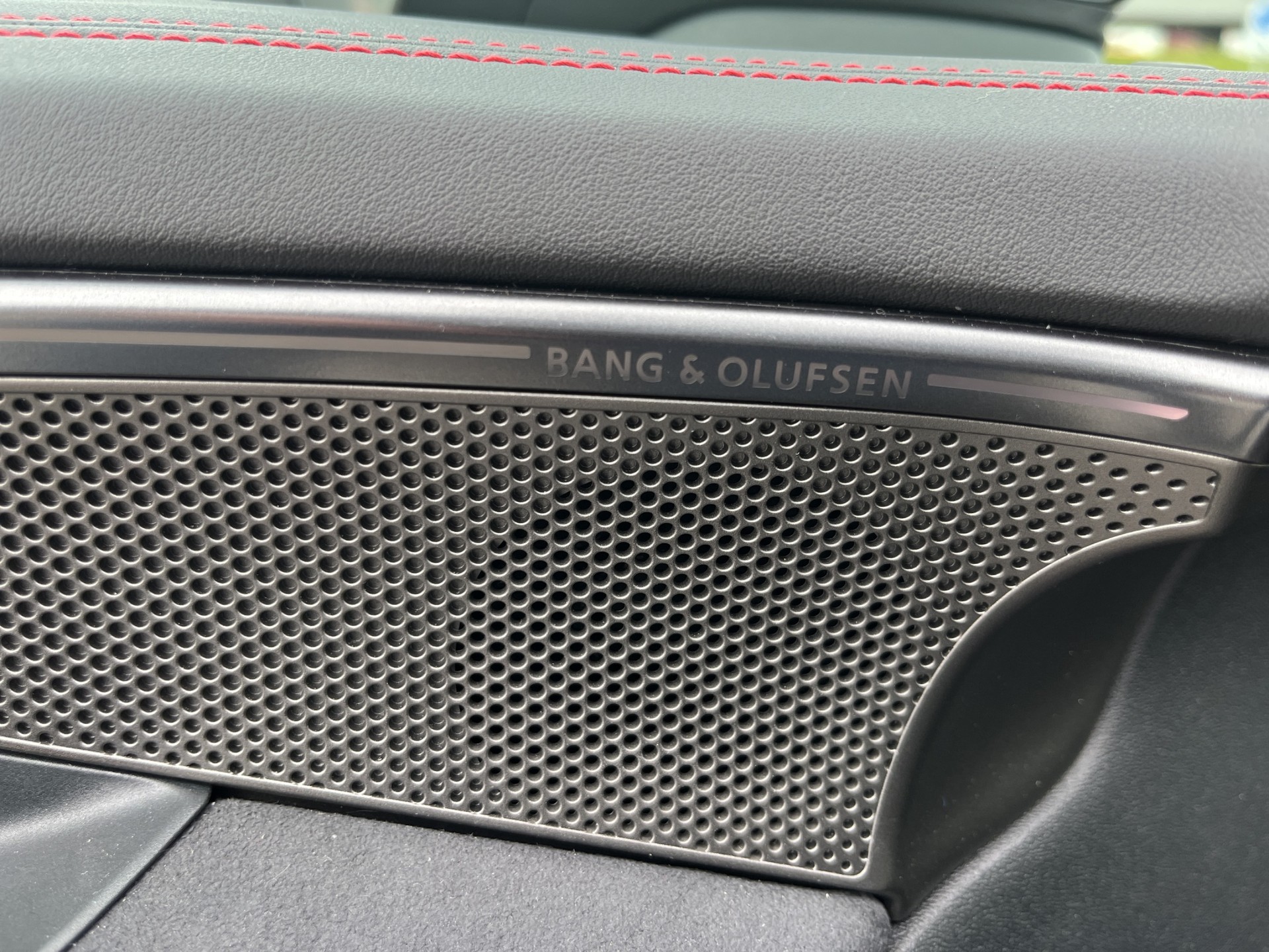 AUDI A6 Avant TFSI quattro 270 kW S tronic*New Modell*Luftfederung, Panorama-Glasdach, 21"Alu, (5-Jahre Garantie)-image-16
