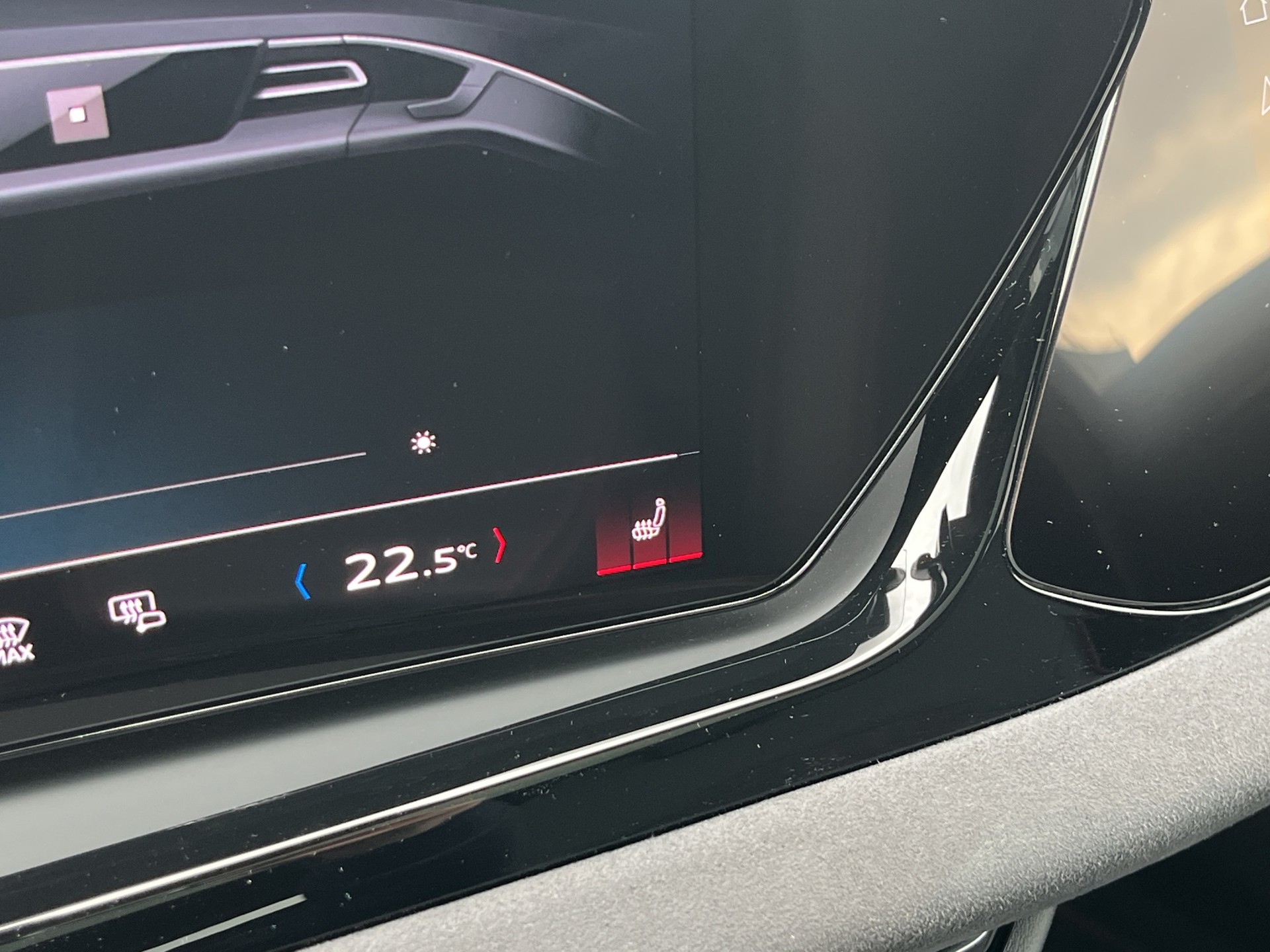AUDI A6 Avant TFSI quattro 270 kW S tronic*New Modell*Luftfederung, Panorama-Glasdach, 21"Alu, (5-Jahre Garantie)-image-24