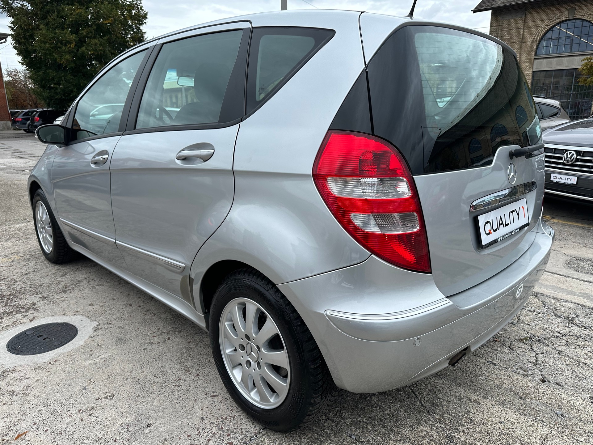 MERCEDES-BENZ A 170 Elégance *Automat*-image-5