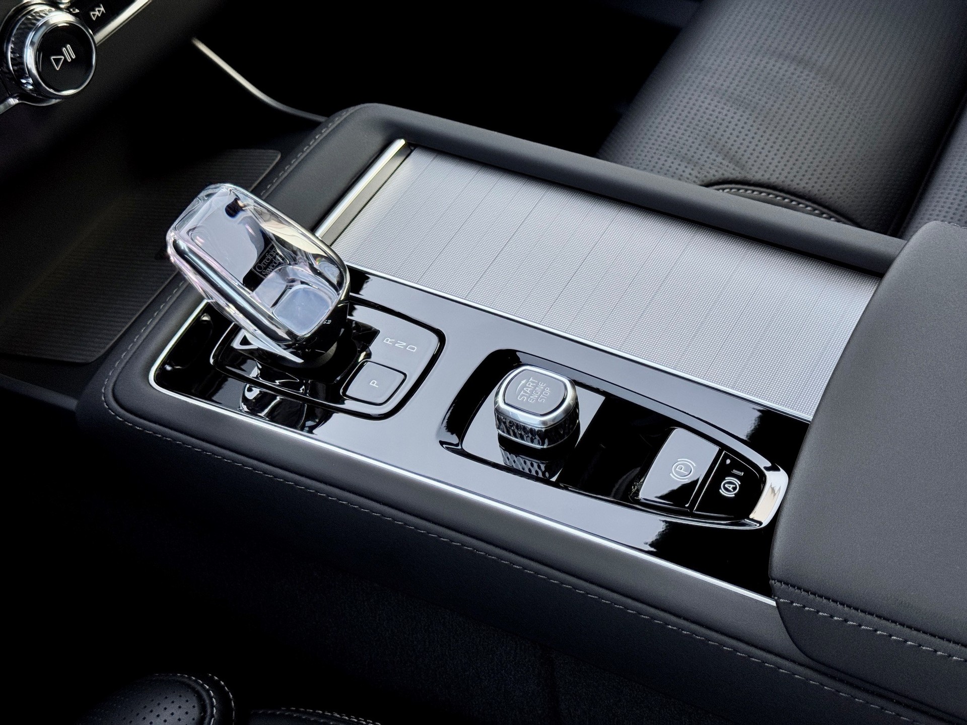 VOLVO XC90 2.0 T8 TE Black Edition eAWD-image-20