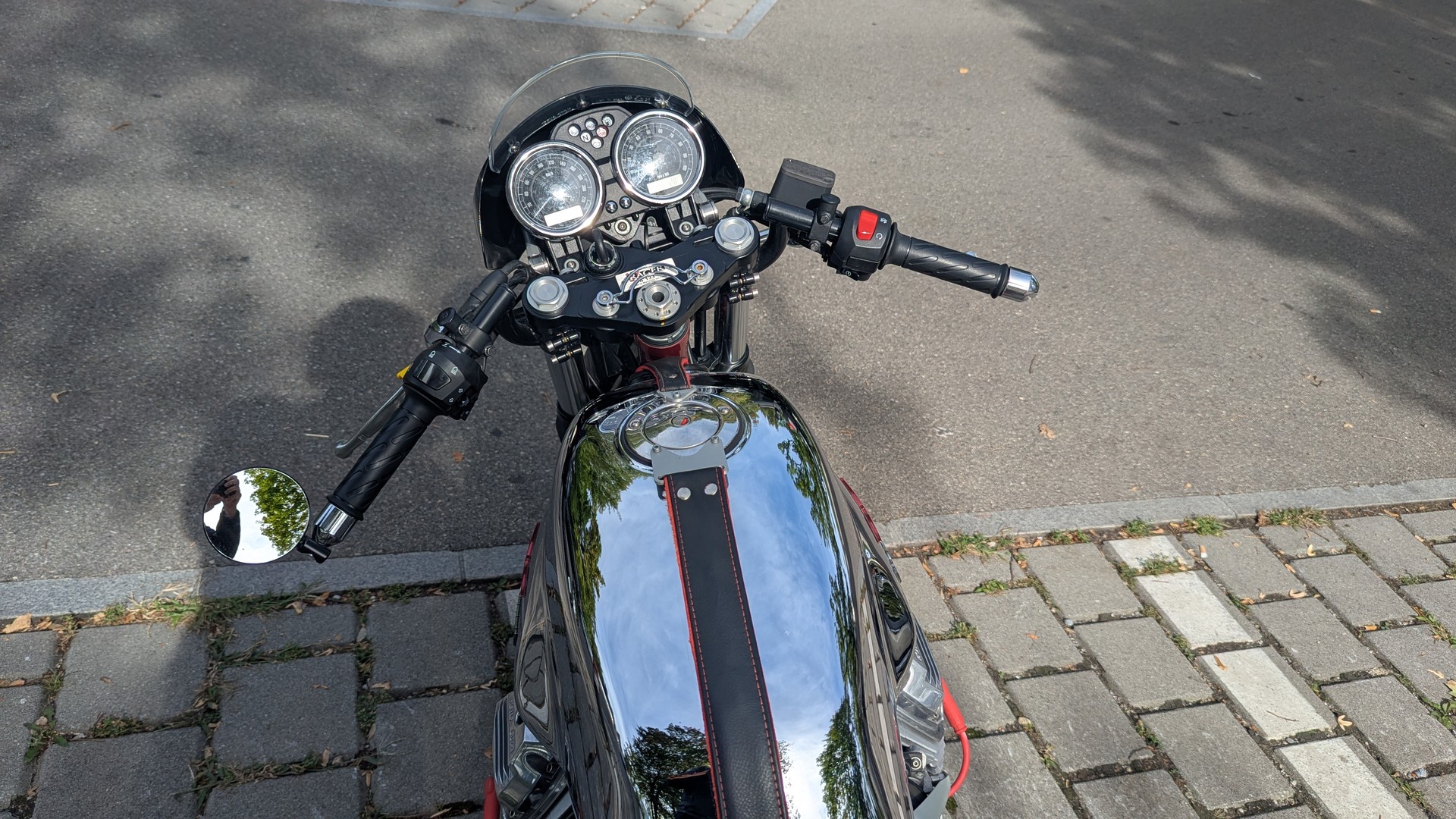 MOTO GUZZI Racer (limitierte 1st Edition)-image-4