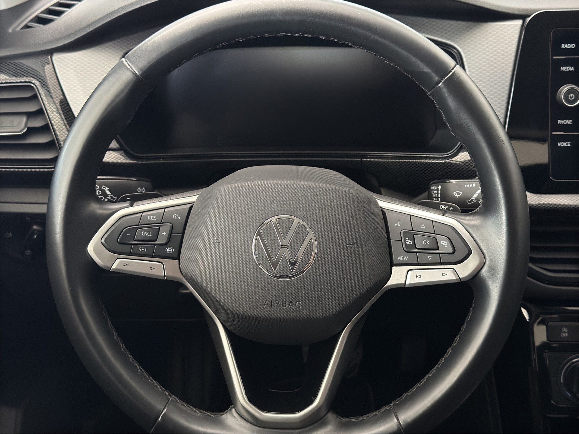 VW T-Cross 1.0 TSI EVO United DSG "RF.-Kamera-Keyless"-image-11