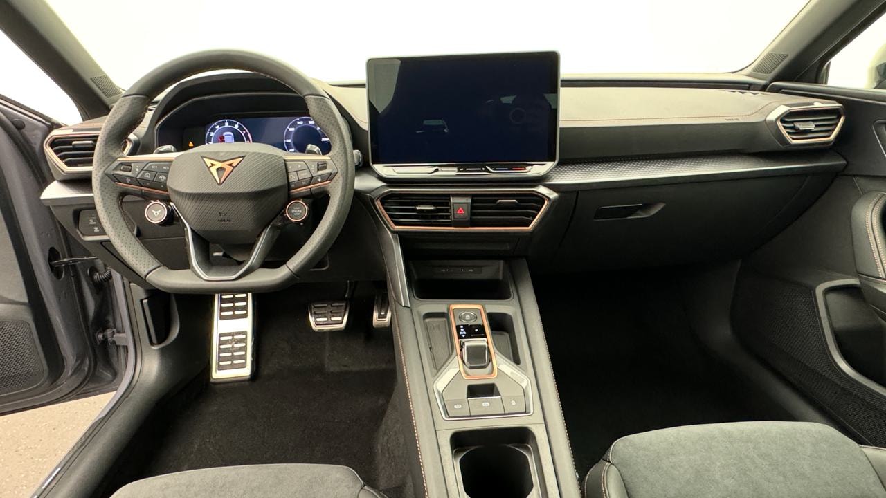 CUPRA LEON ST 2.0 TSI VZ DSG 4Drive-image-6