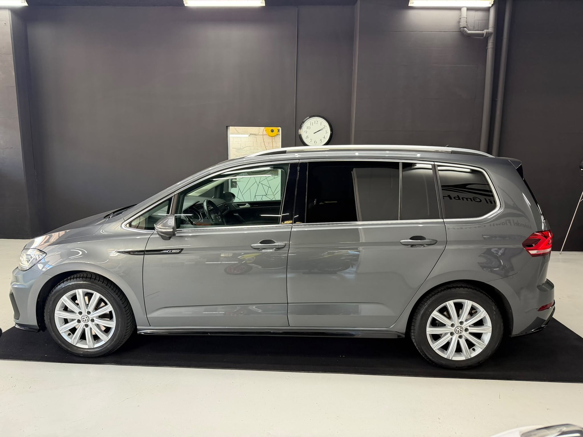 VW Touran 1.5 TSI EVO Highline DSG R Line-showroom-element-3