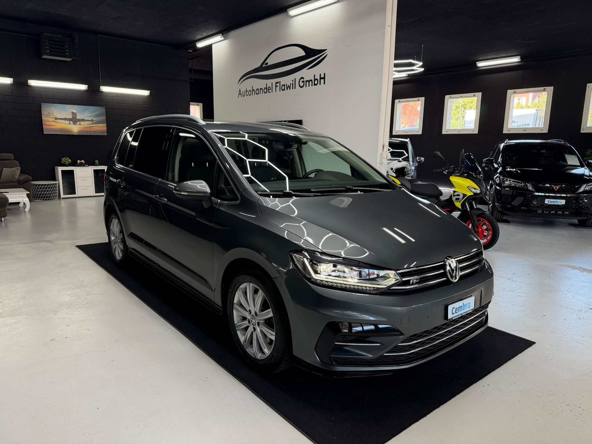 VW Touran 1.5 TSI EVO Highline DSG R Line