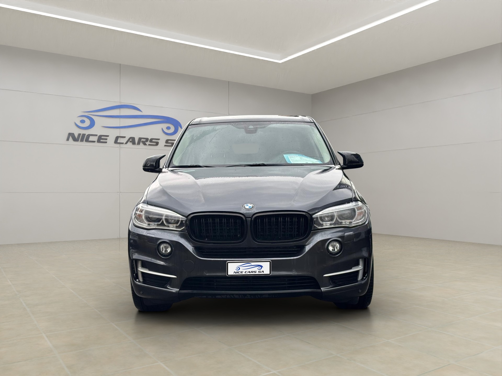 BMW X5 xDrive 40d Steptronic-showroom-element-1