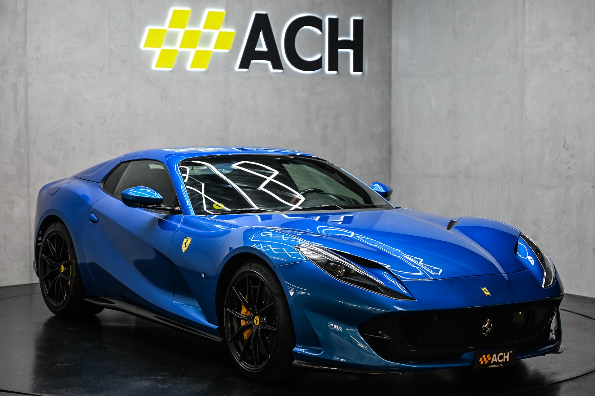 FERRARI 812 GTS 6.5-showroom-element-3