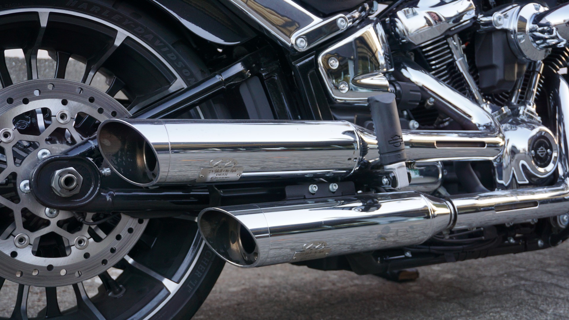 HARLEY-DAVIDSON FXBR Breakout 117-image-6