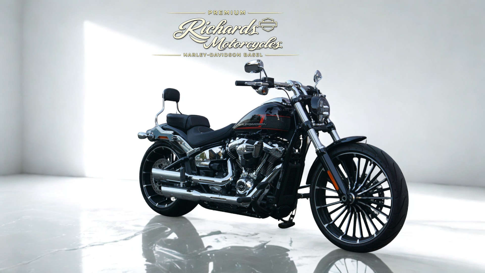 HARLEY-DAVIDSON FXBR Breakout 117-image-1