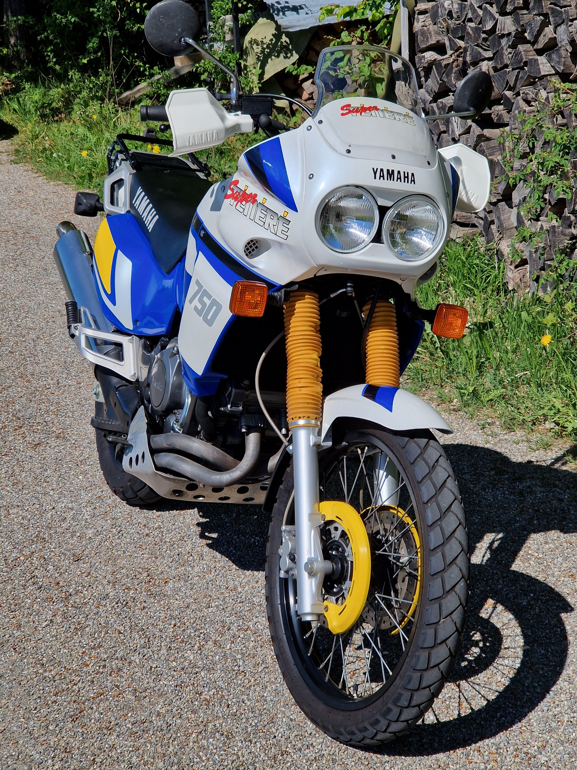YAMAHA XTZ 750 Super Ténéré-image-1