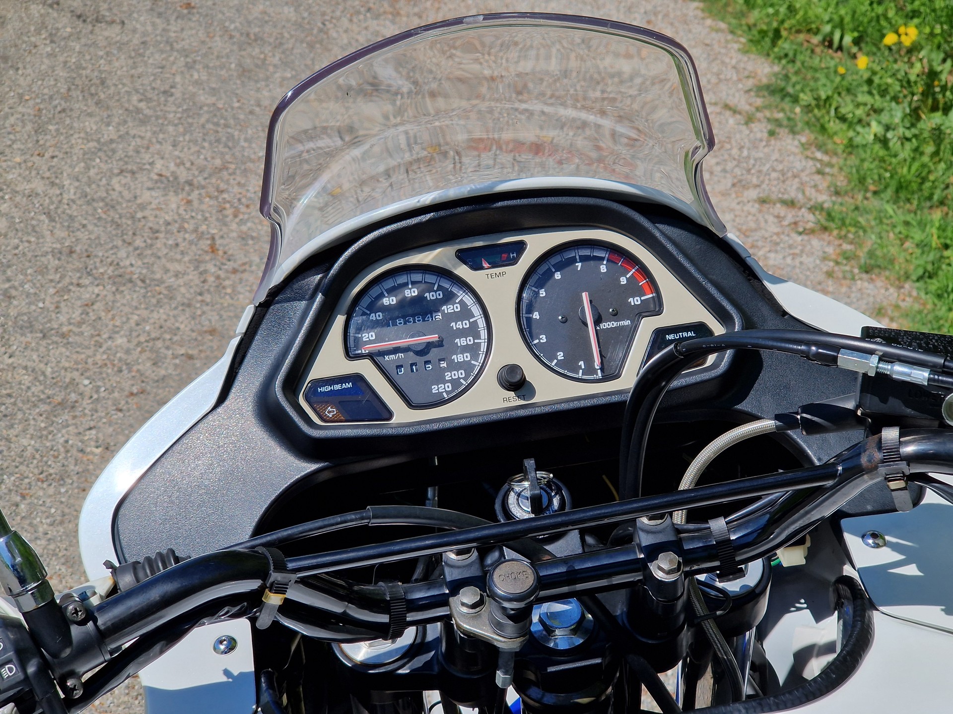 YAMAHA XTZ 750 Super Ténéré-image-4