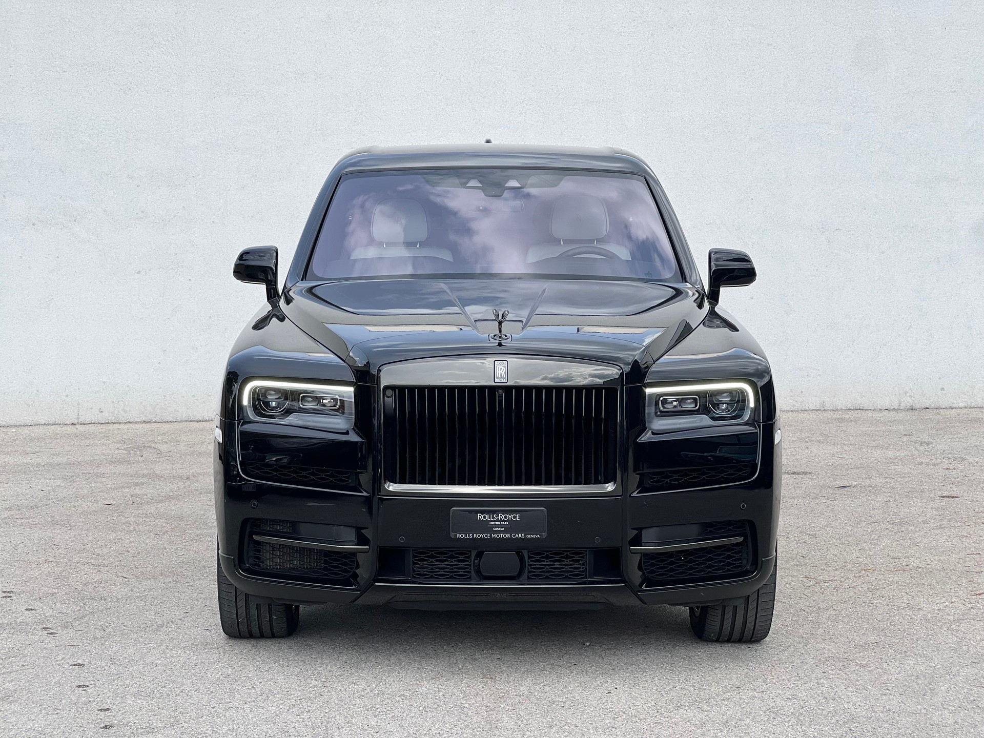 ROLLS-ROYCE Cullinan 6.7 V12 Black Badge-image-4
