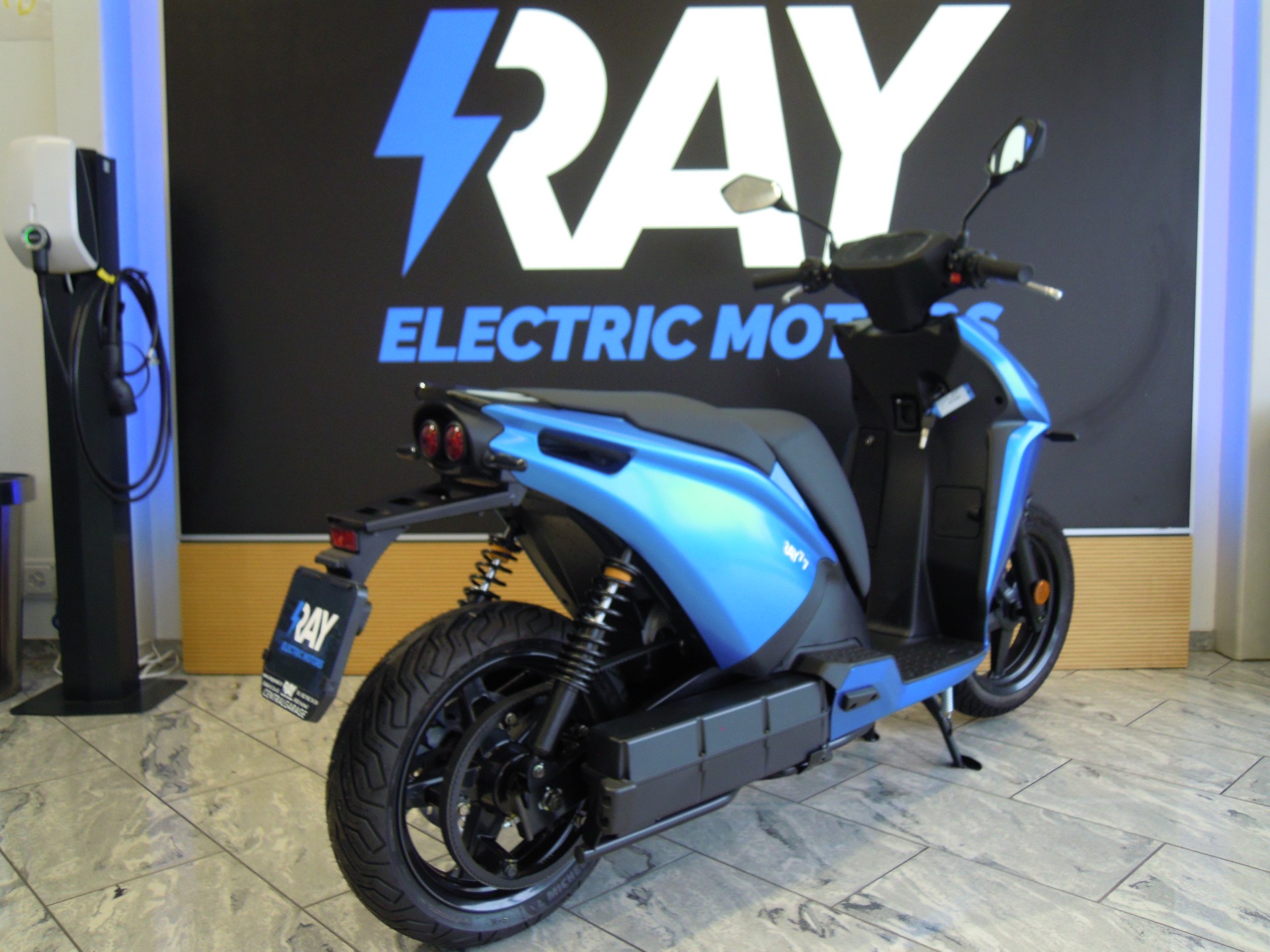 RAY RAY 7.7 3.3kW Rapid Charger und Typ 2-image-2