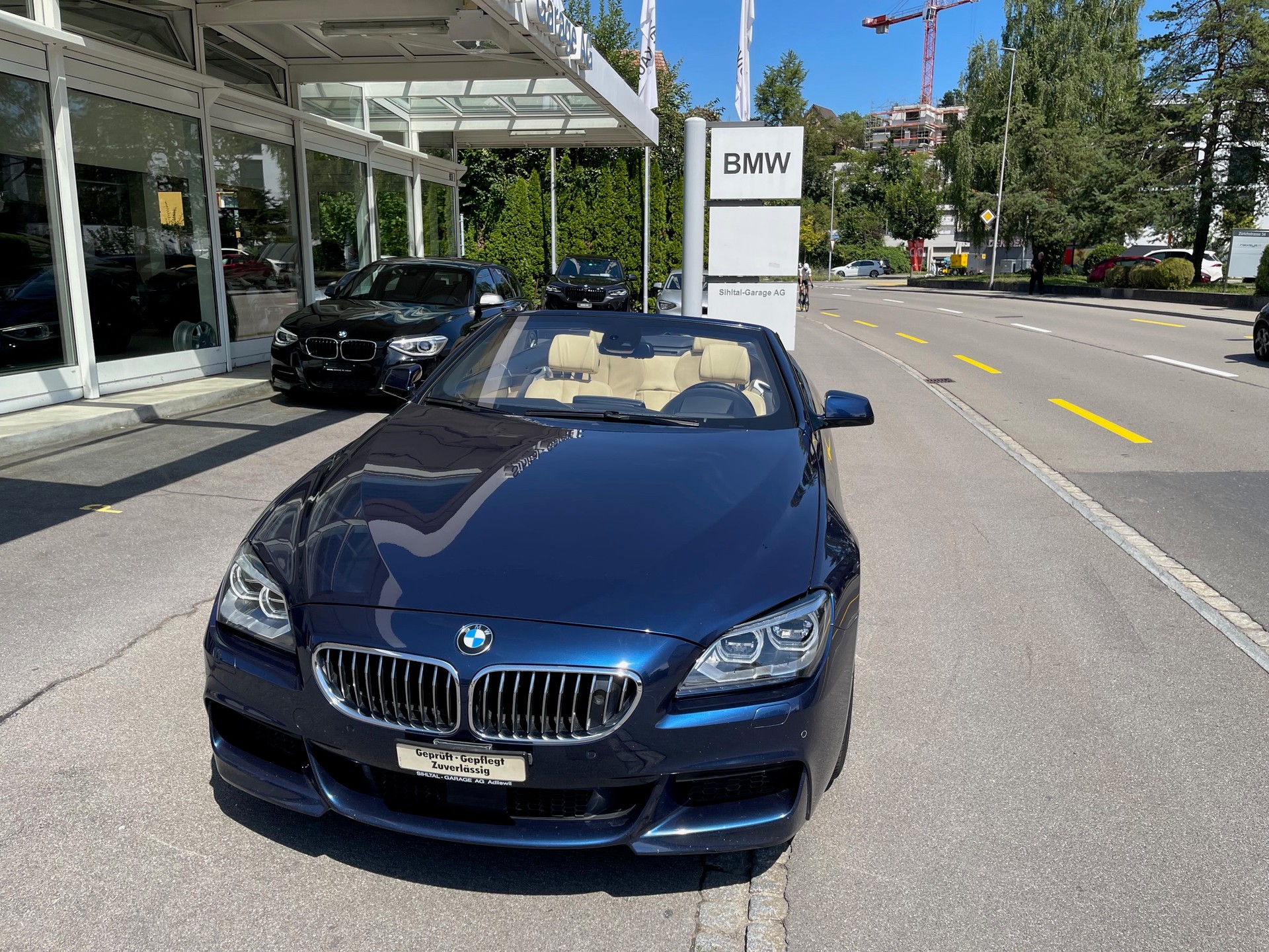 BMW 650i Cabrio xDrive-showroom-element-1