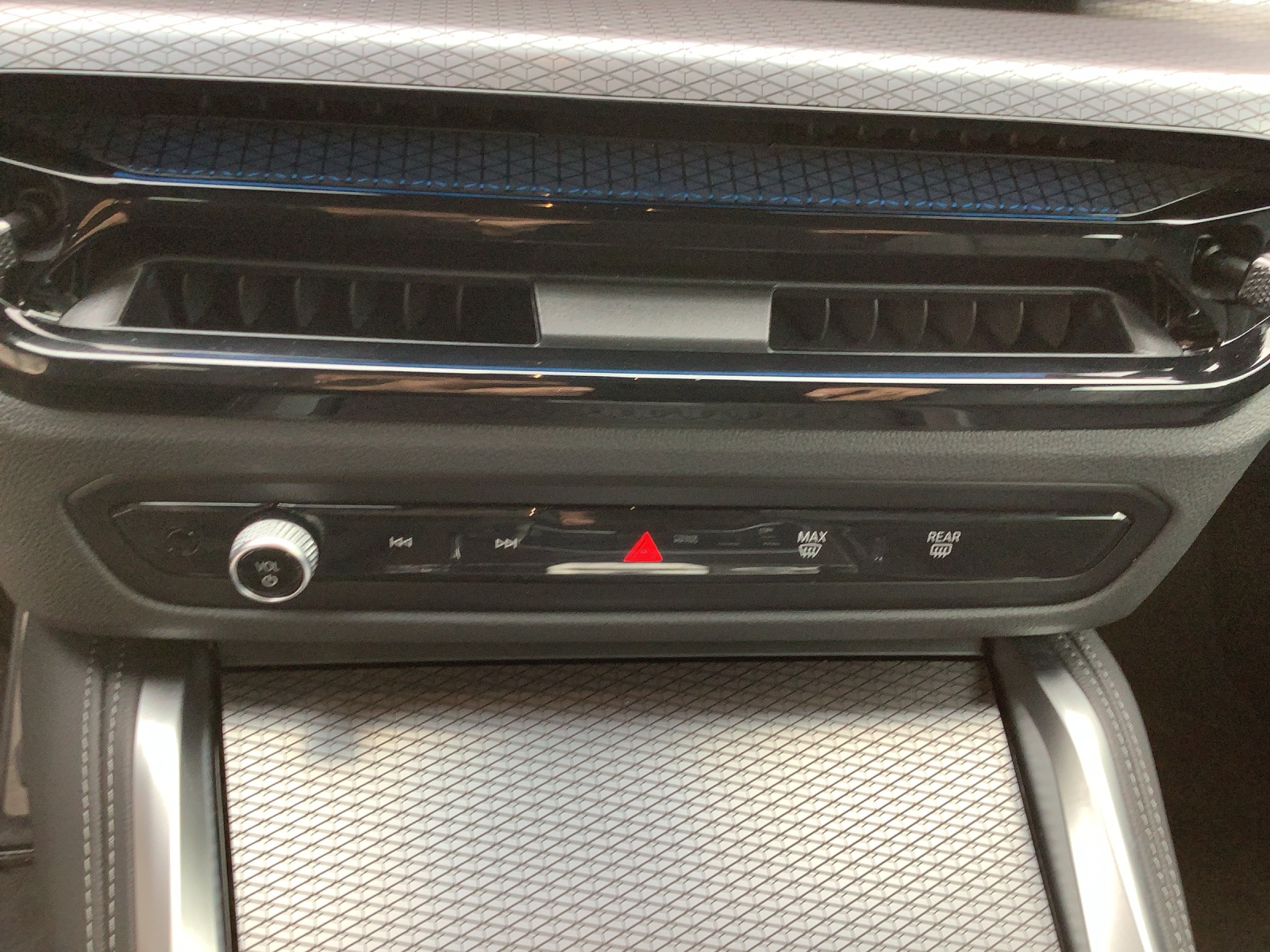 BMW 430i xDr Cabrio M Sport-image-16