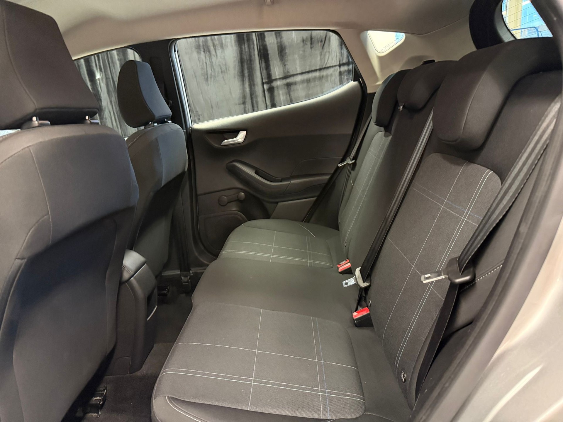 FORD Fiesta 1.0 SCTi Trend Automat-image-17