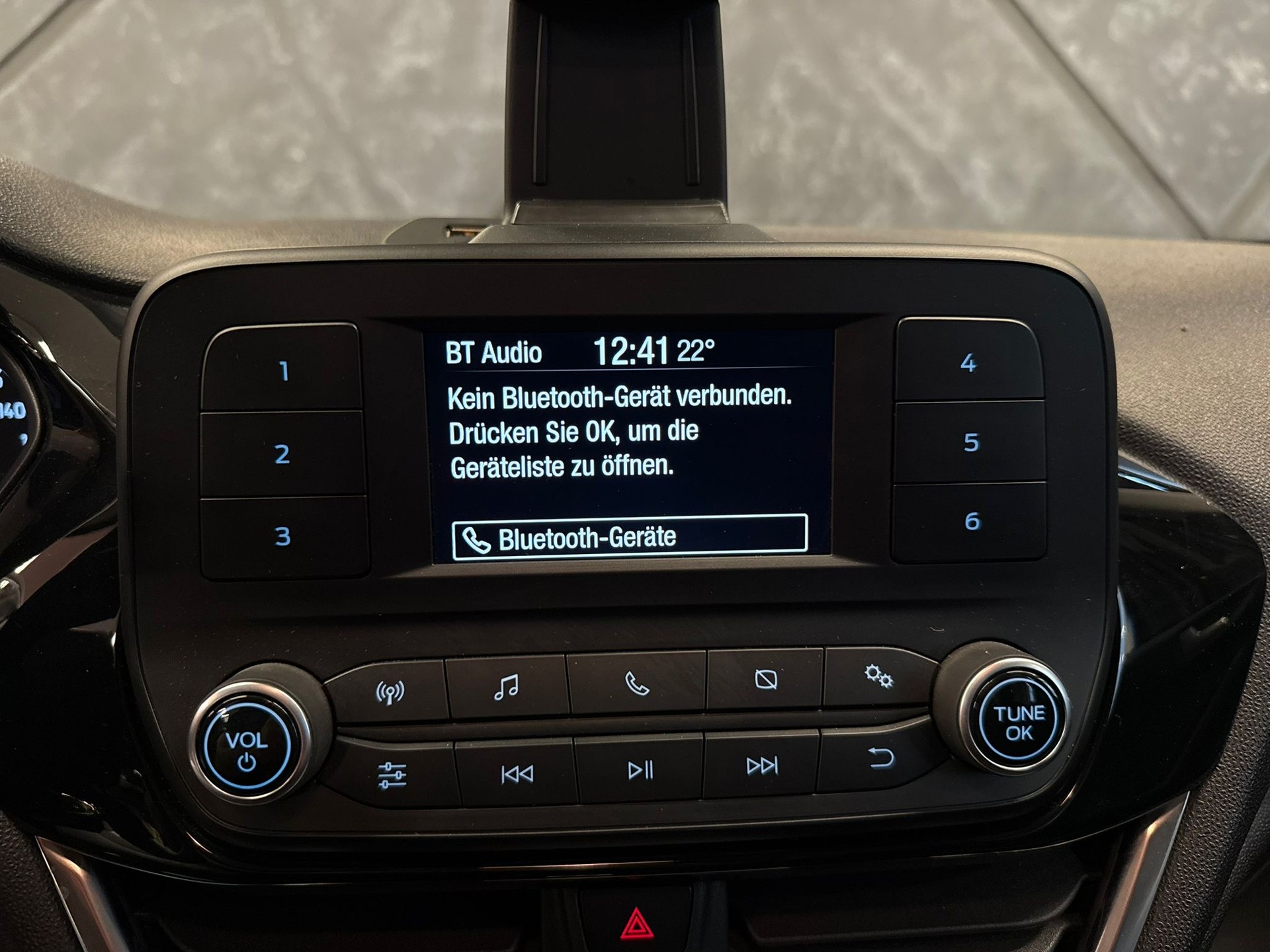 FORD Fiesta 1.0 SCTi Trend Automat-image-11