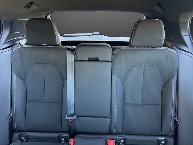 VOLVO XC40 2.0 B4 MH Plus Dark-image-13