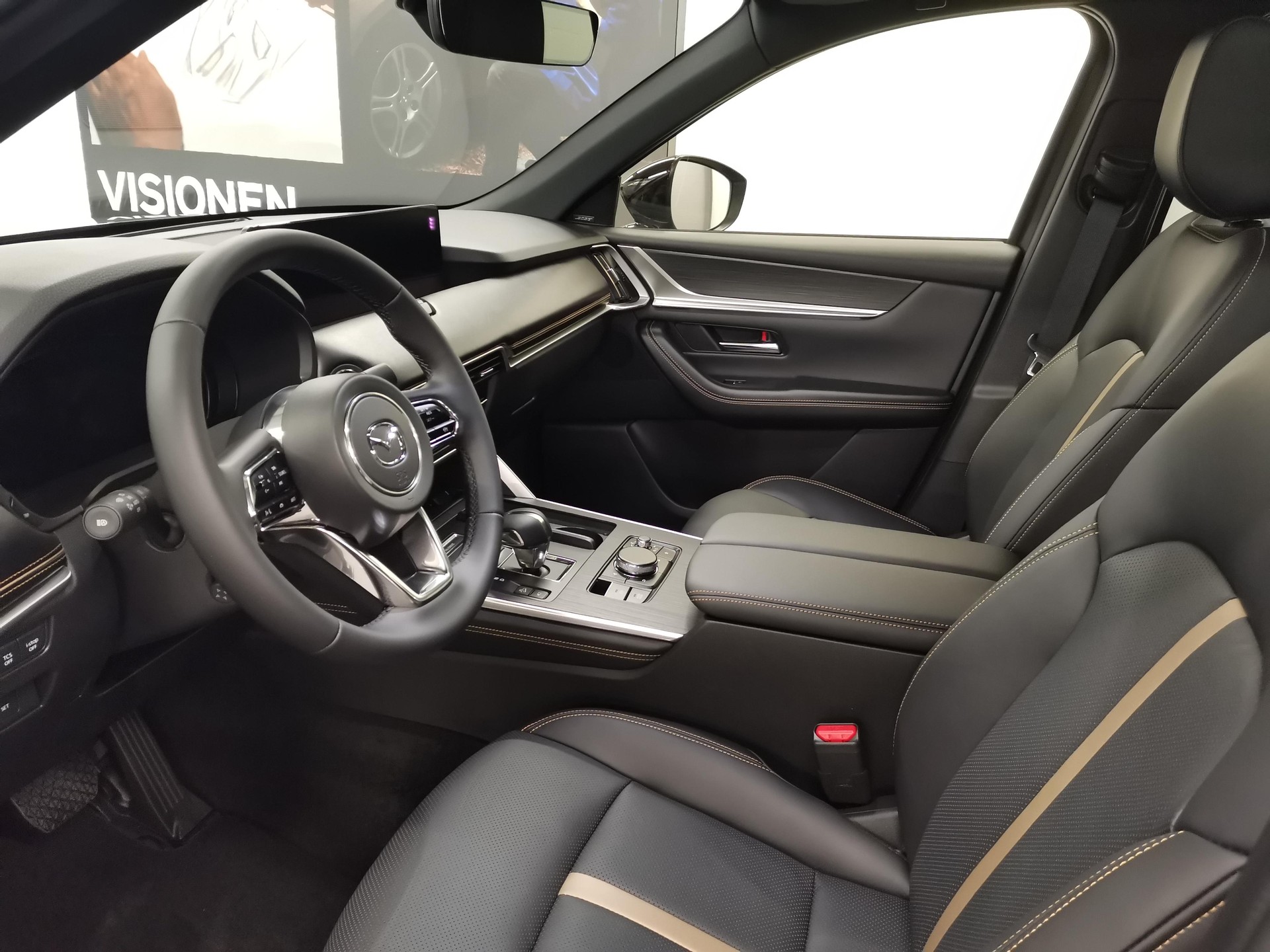 MAZDA CX-60 2.5 PHEV Homura Plus-image-6