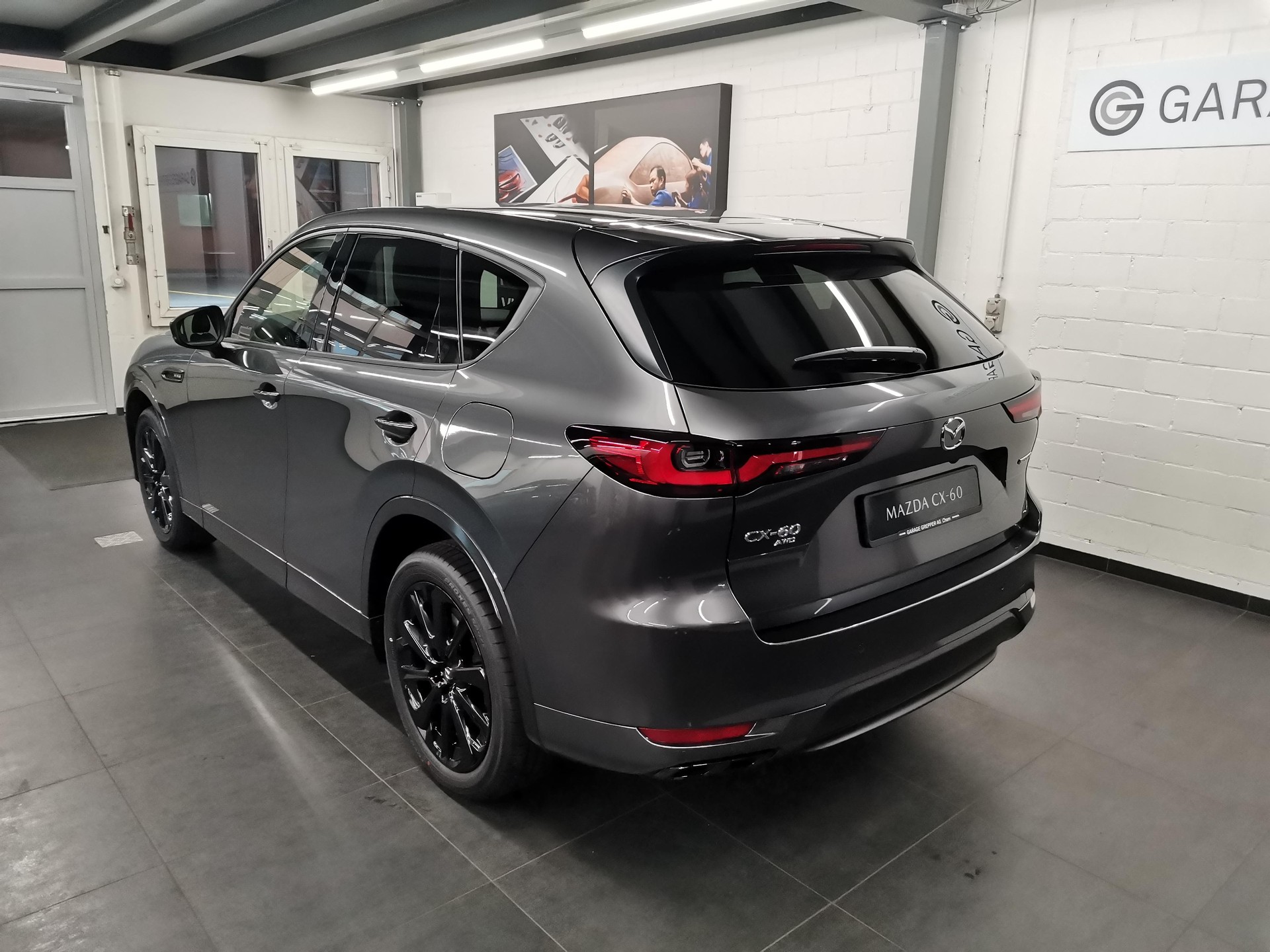 MAZDA CX-60 2.5 PHEV Homura Plus-image-3