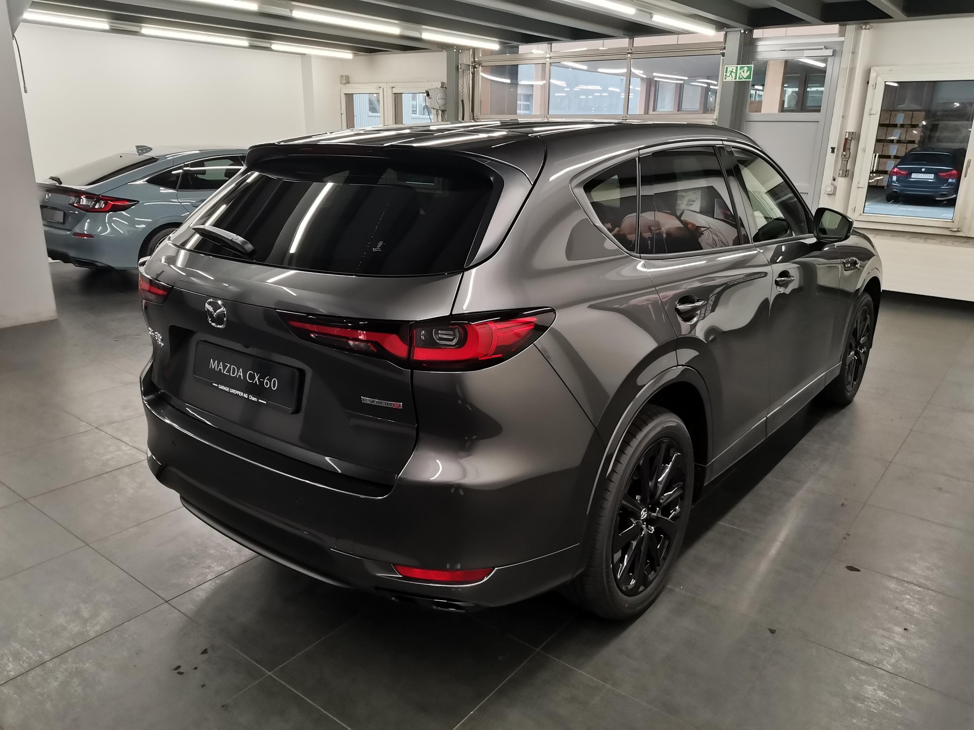 MAZDA CX-60 2.5 PHEV Homura Plus-image-4
