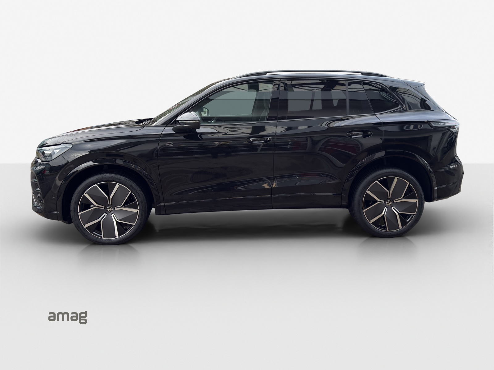 VW Tiguan 2.0 TSI DSG R-Line 4Motion-showroom-element-1