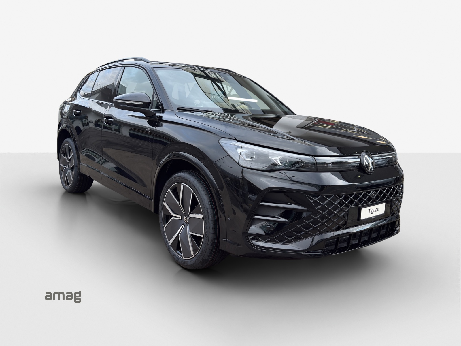 VW Tiguan 2.0 TSI DSG R-Line 4Motion-image-5