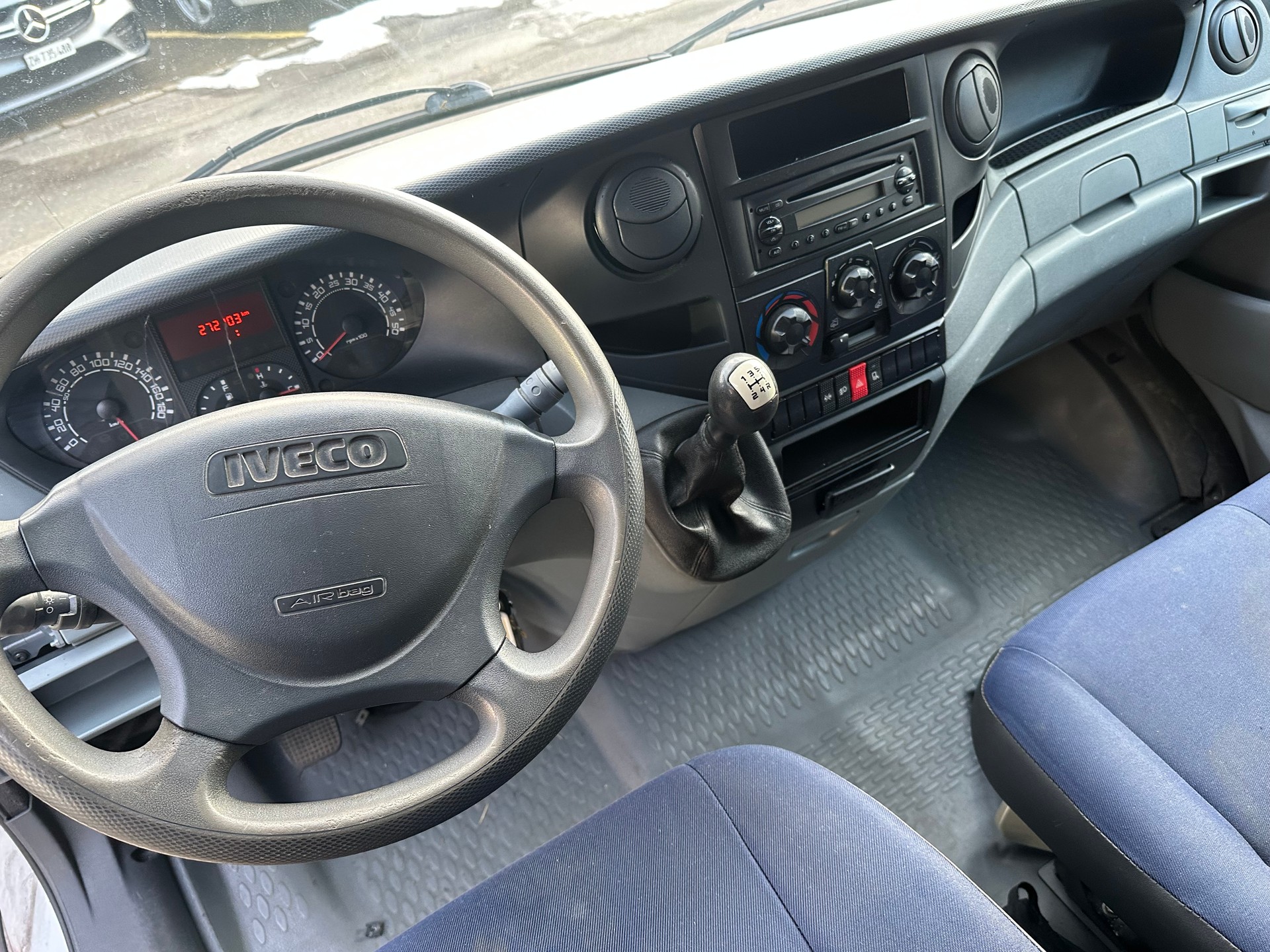 IVECO 35 S 12 VL GKBA42A1B1-image-9