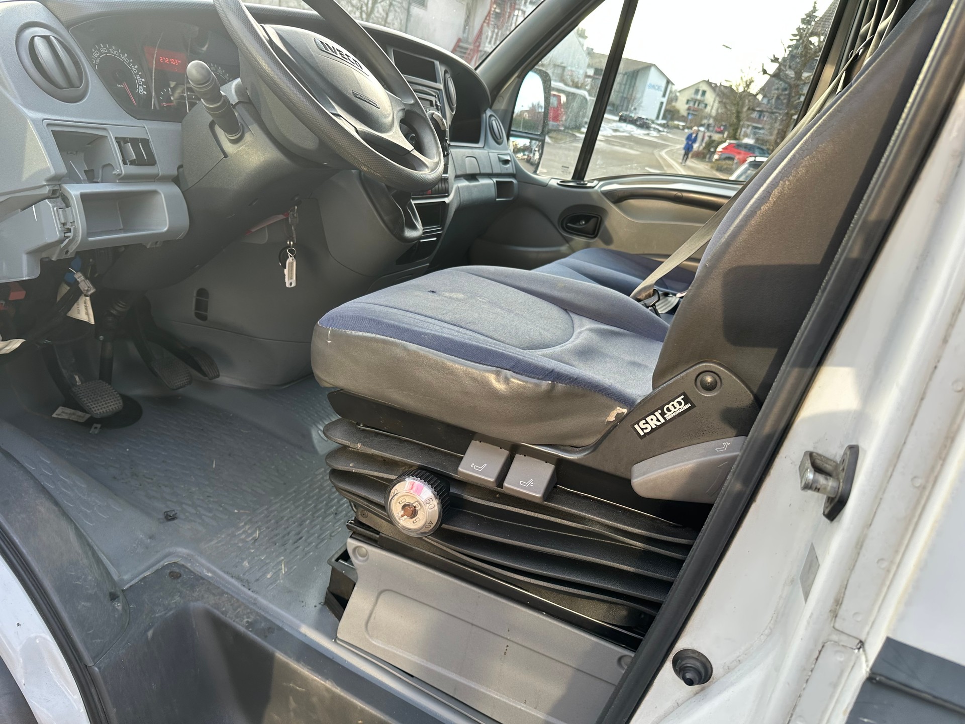 IVECO 35 S 12 VL GKBA42A1B1-image-8