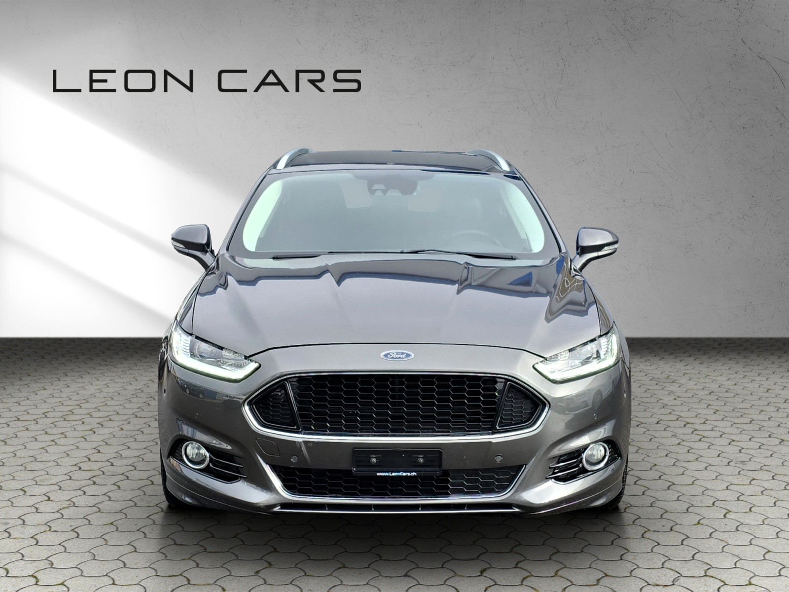 FORD Mondeo 2.0 TDCi ST-Line AWD PowerShift mit AHK-showroom-element-3