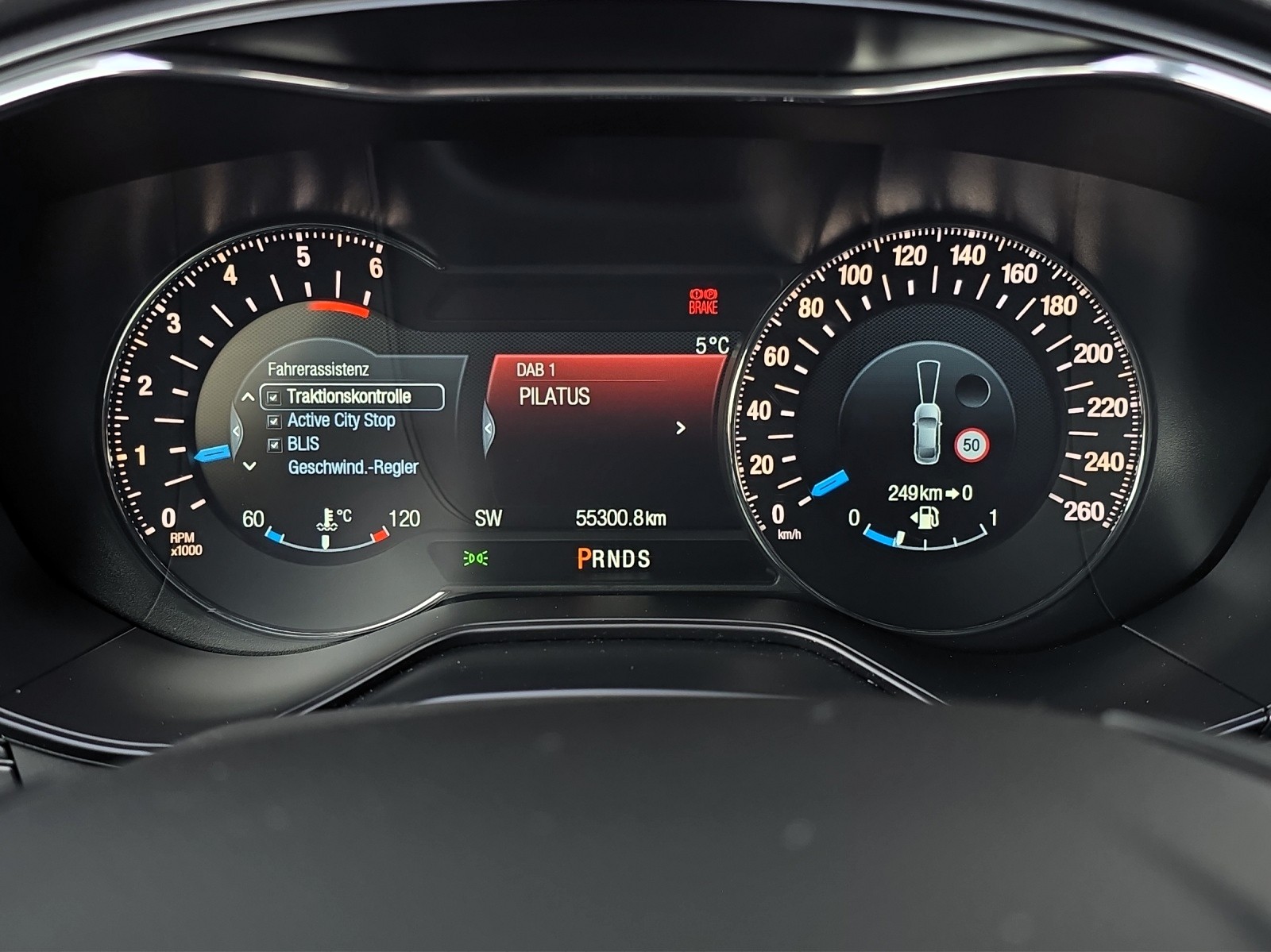 FORD Mondeo 2.0 TDCi ST-Line AWD PowerShift mit AHK-image-15