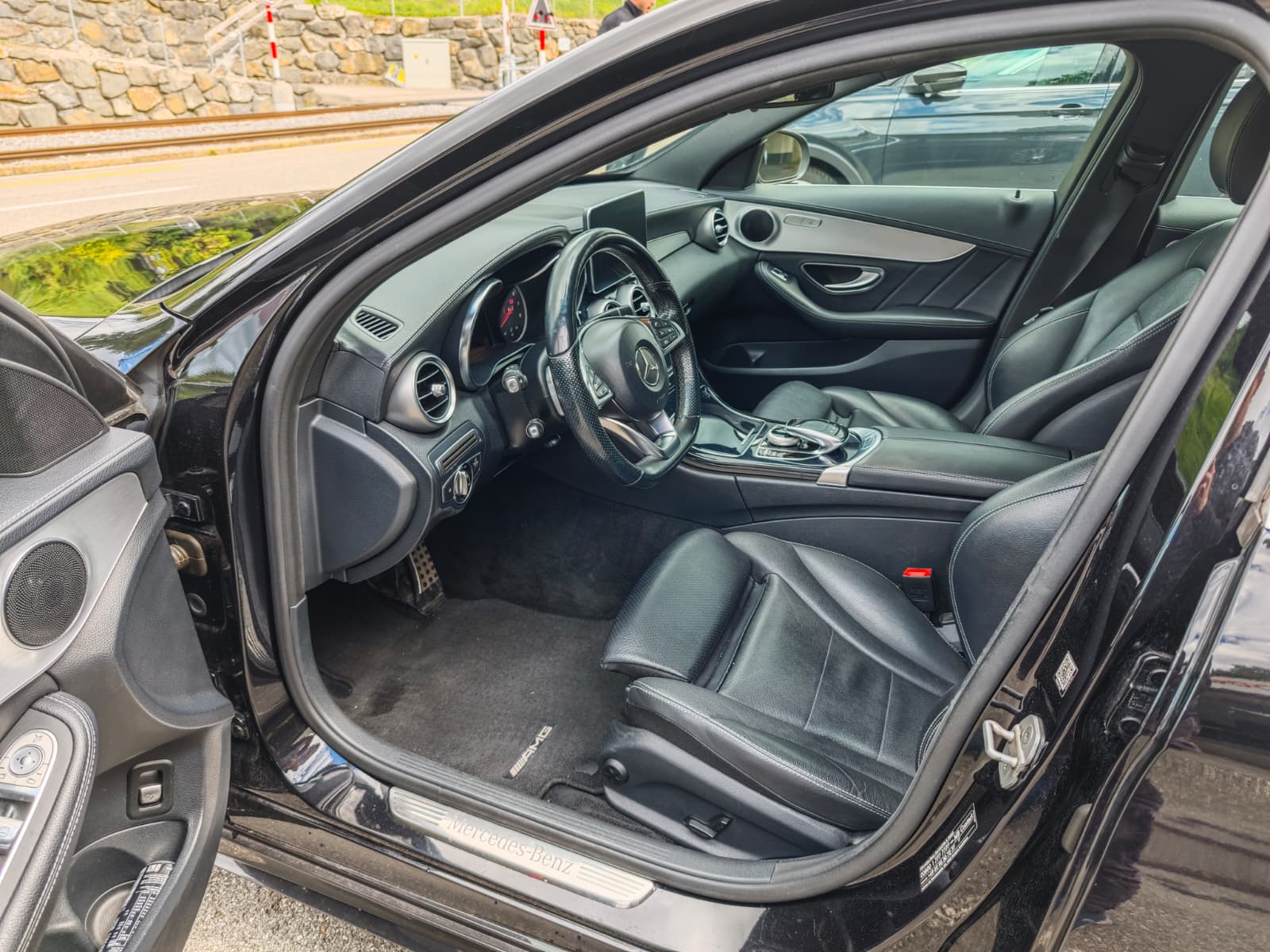 MERCEDES-BENZ C200-image-5