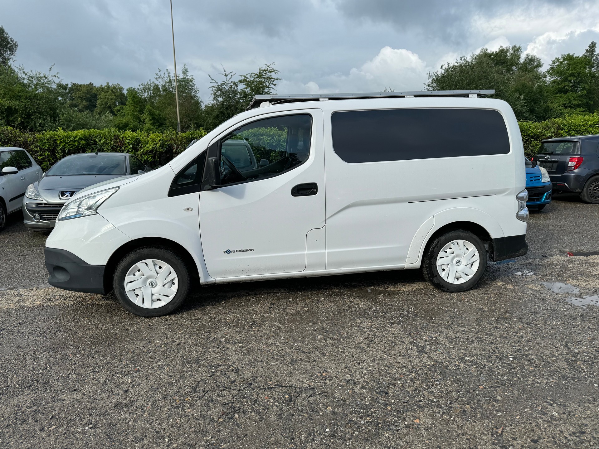 NISSAN NV200-image-6