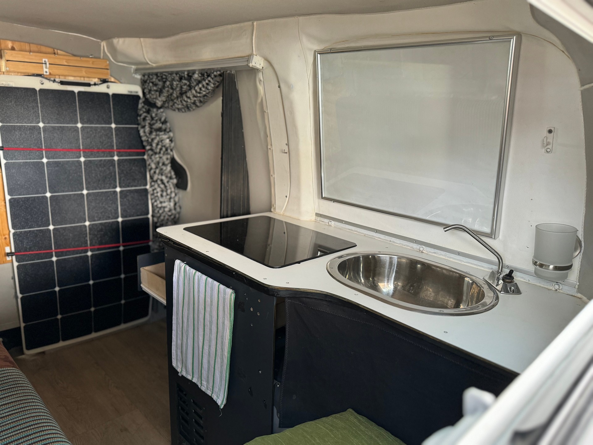NISSAN NV200-image-11