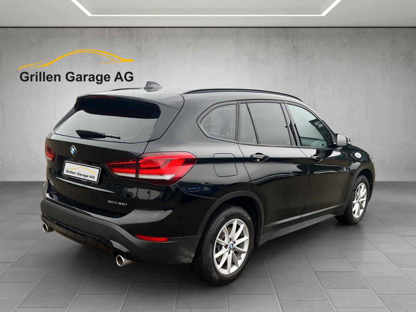 BMW X1 20i xDrive-image-4