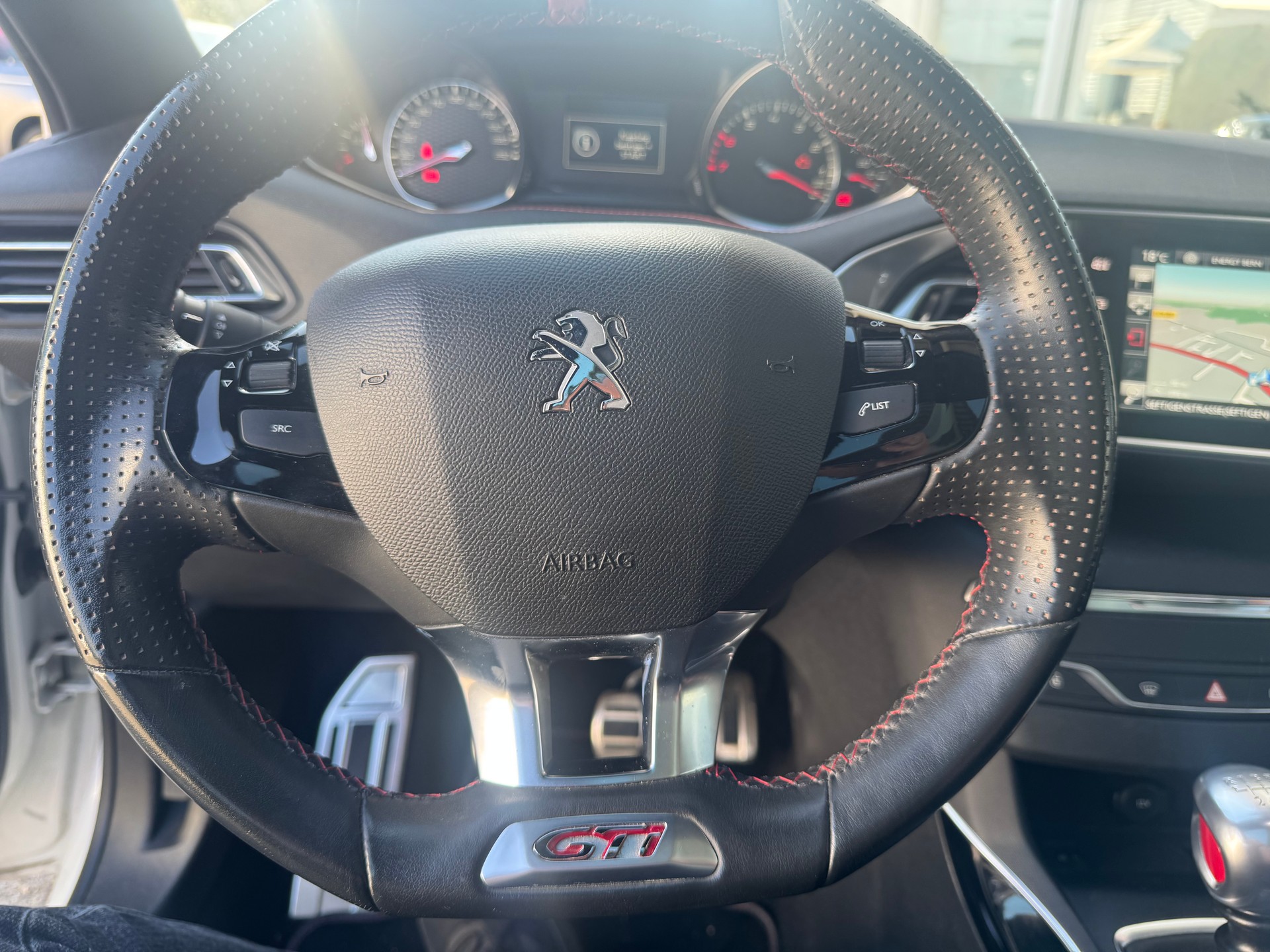 PEUGEOT 308 1.6 GTi-image-10