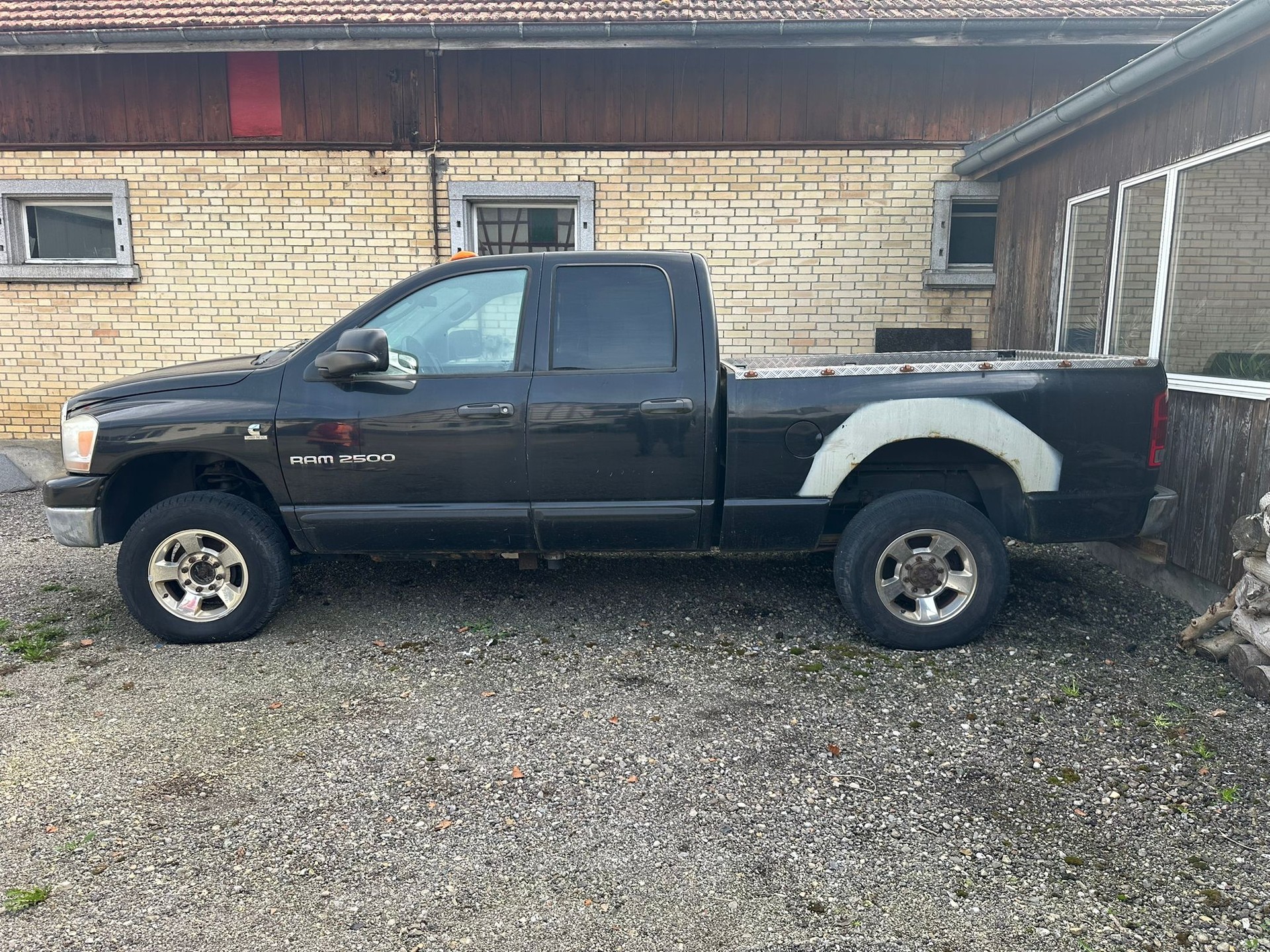 DODGE 2500 HD-image-3