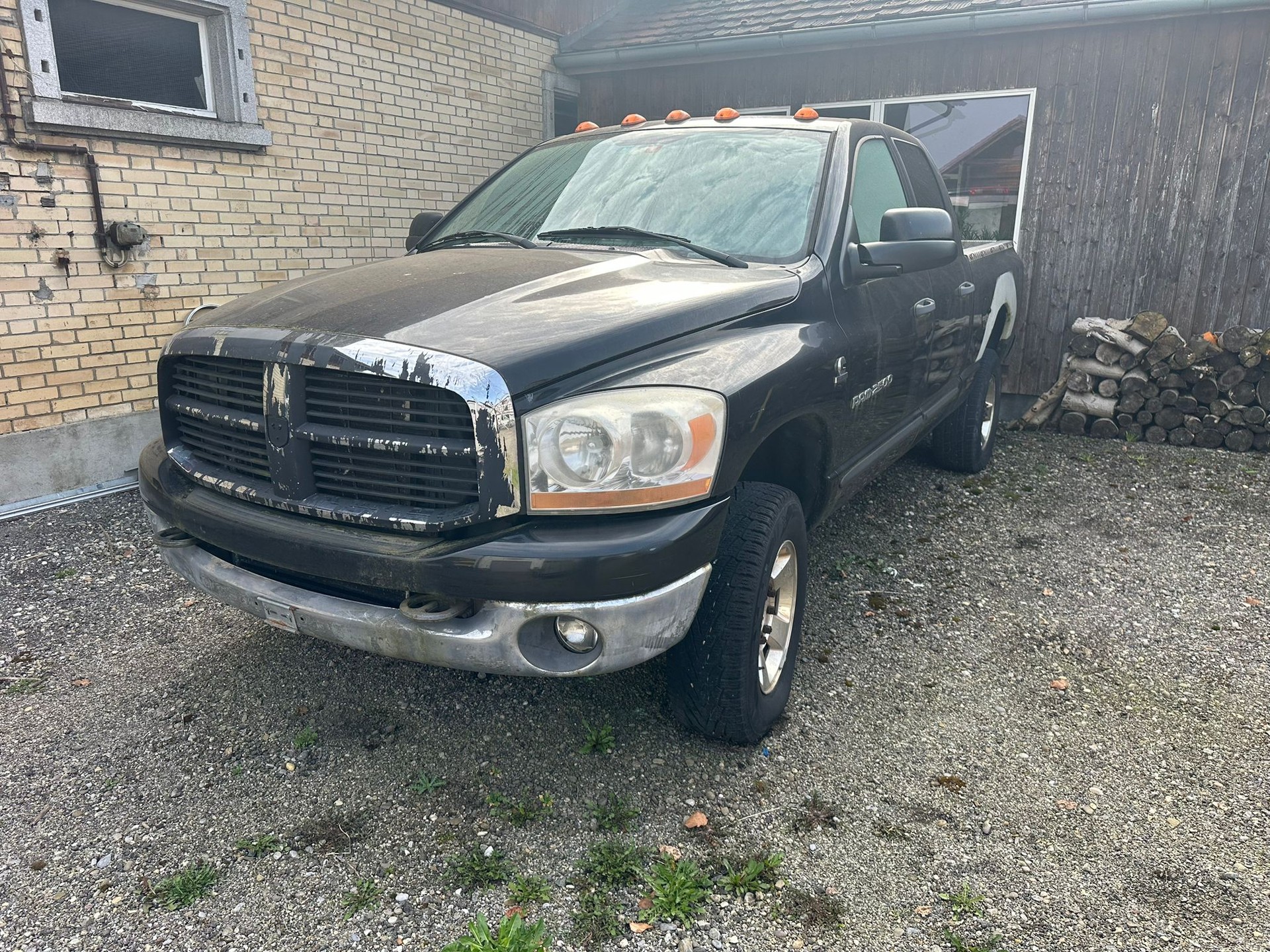 DODGE 2500 HD-image-2