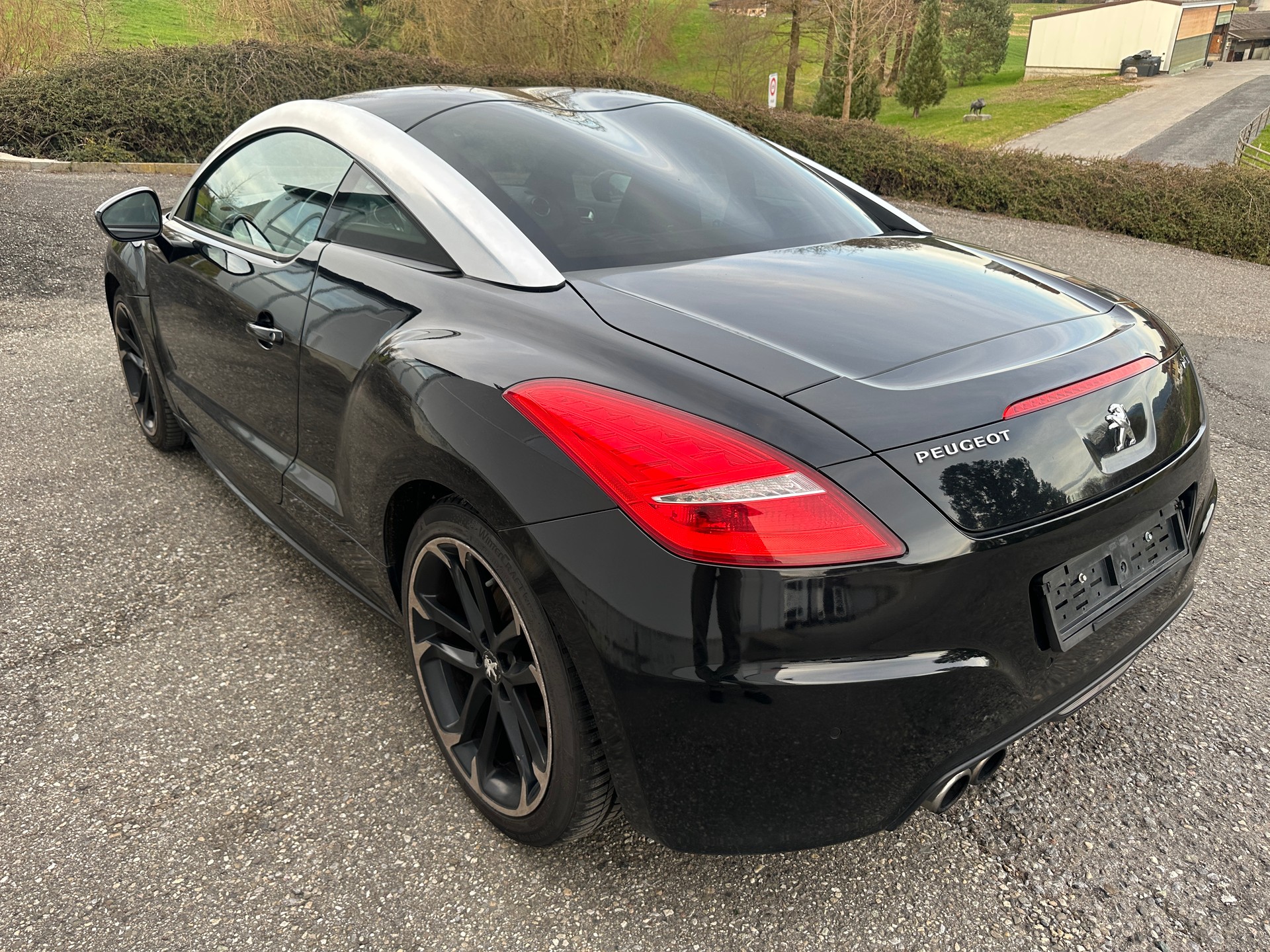 PEUGEOT RCZ 1.6 Turbo Black Yearling-image-8