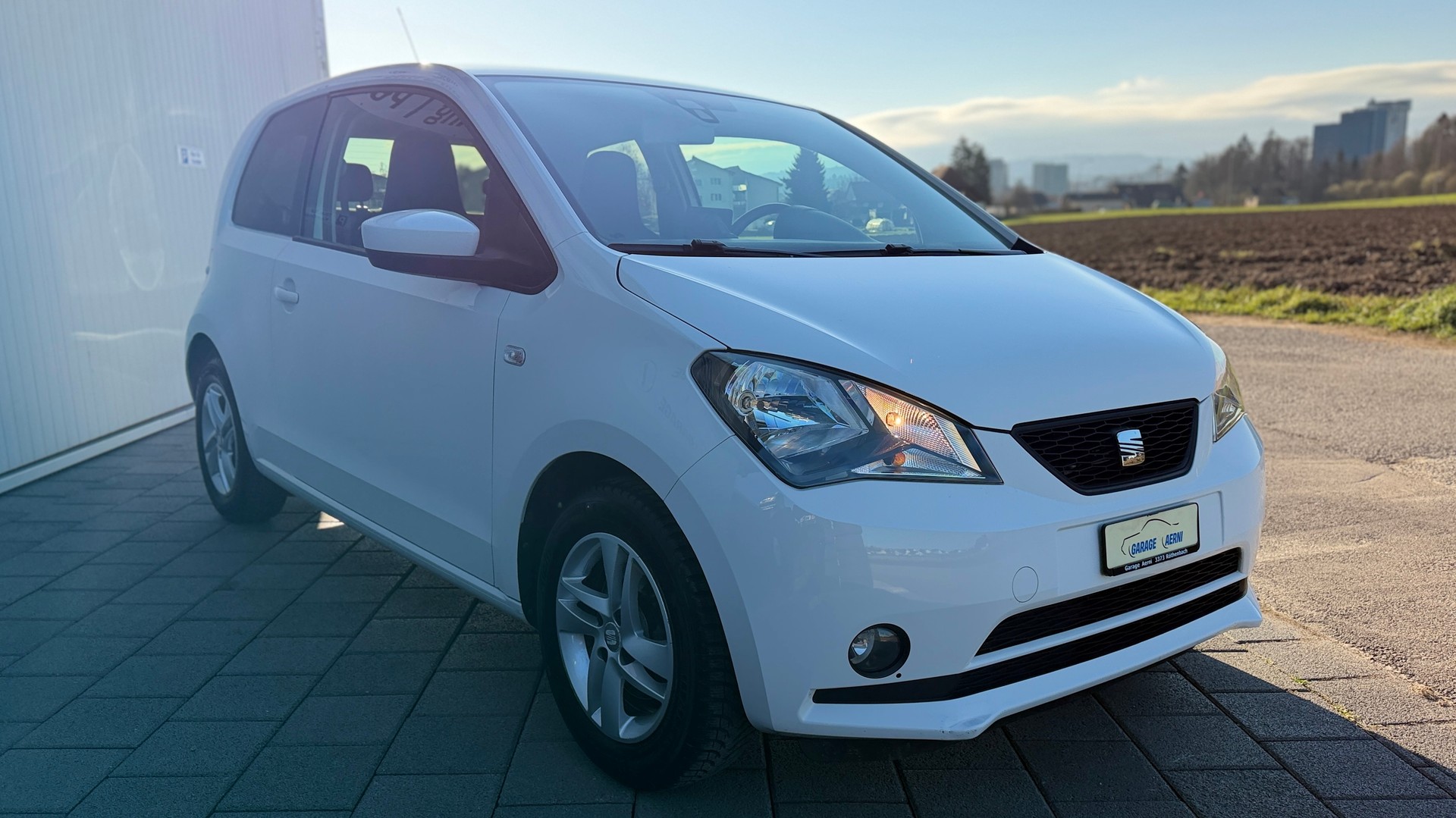 SEAT Mii 1.0 Style @MI Navigon-showroom-element-2