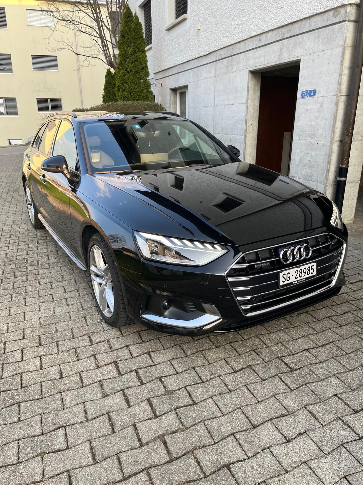 AUDI A4 Avant 45 TFSI S line S-tronic quattro