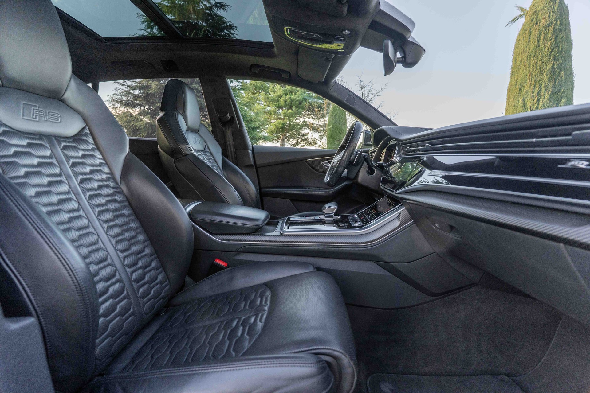 AUDI RSQ8 quattro tiptronic-image-9