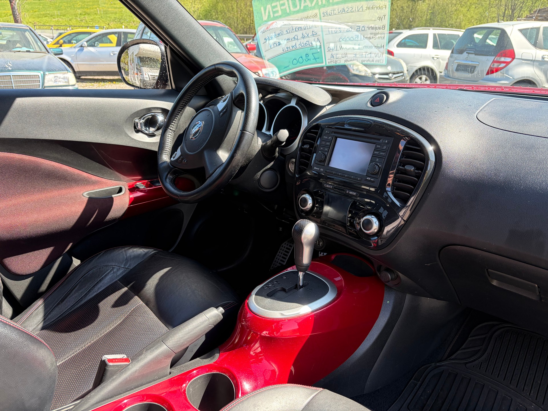 NISSAN Juke 1.6 DIG-T tekna 4x4 Xtronic M-CVT-image-4
