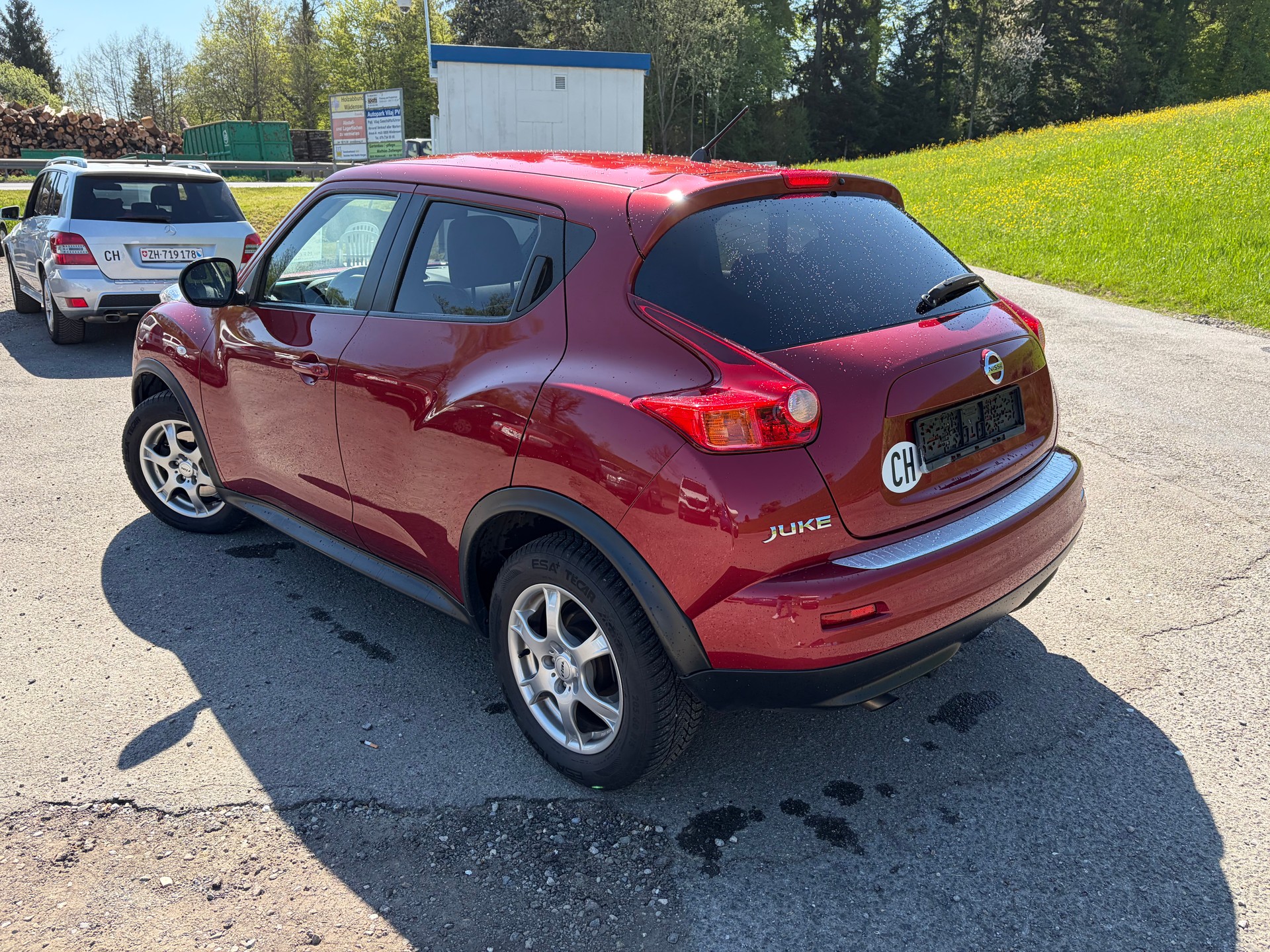 NISSAN Juke 1.6 DIG-T tekna 4x4 Xtronic M-CVT-image-3