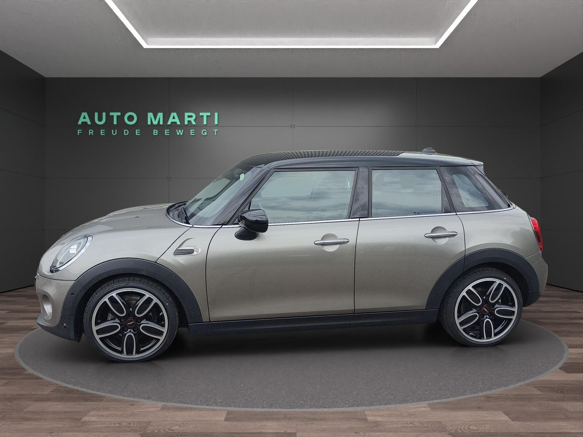 MINI F55 1.5i Cooper-showroom-element-1