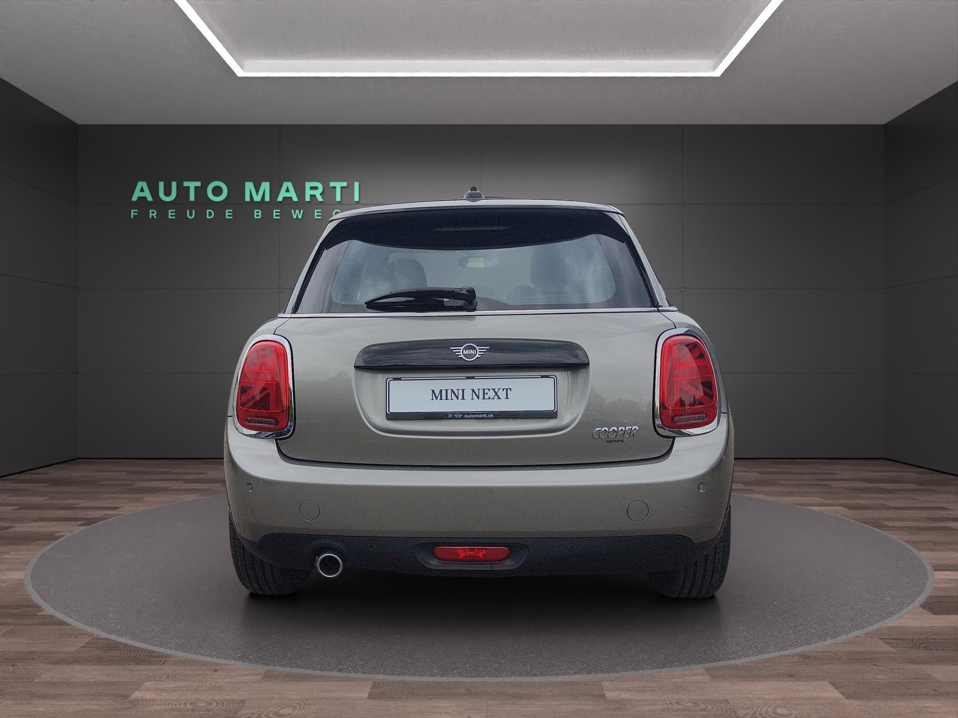 MINI F55 1.5i Cooper-showroom-element-2