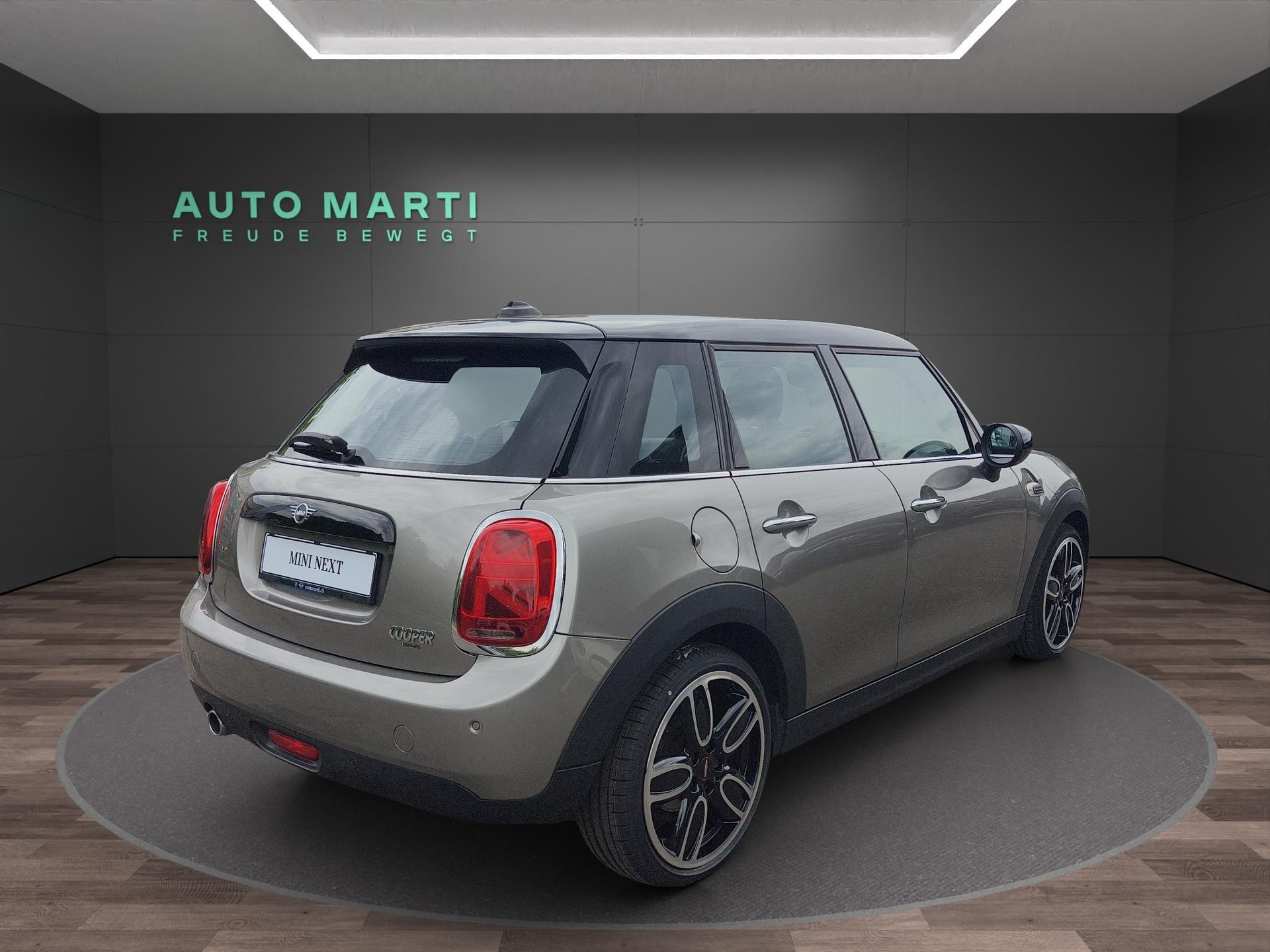 MINI F55 1.5i Cooper-showroom-element-3