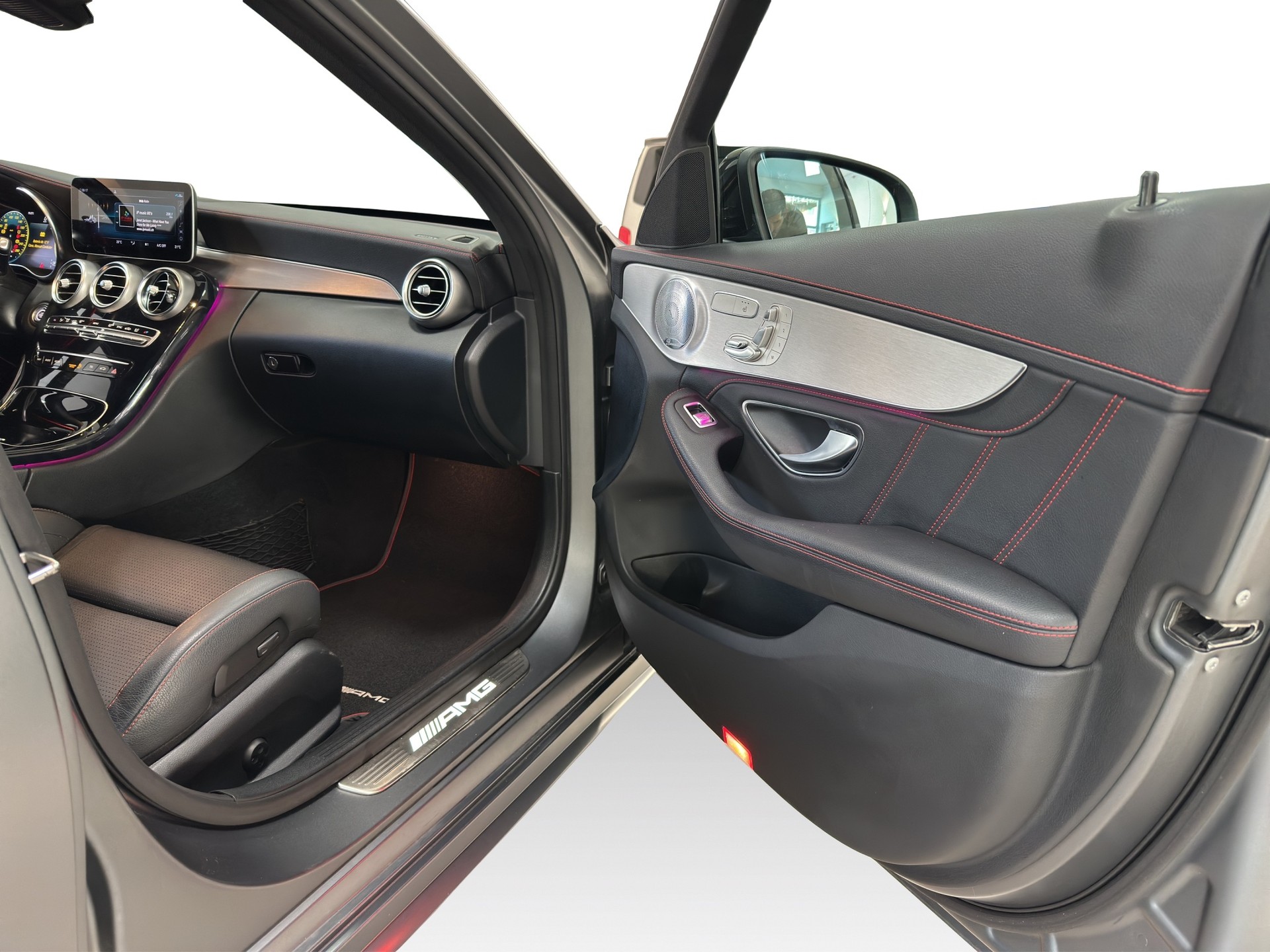 MERCEDES-BENZ C 43 AMG 4Matic 9G-Tronic-image-6